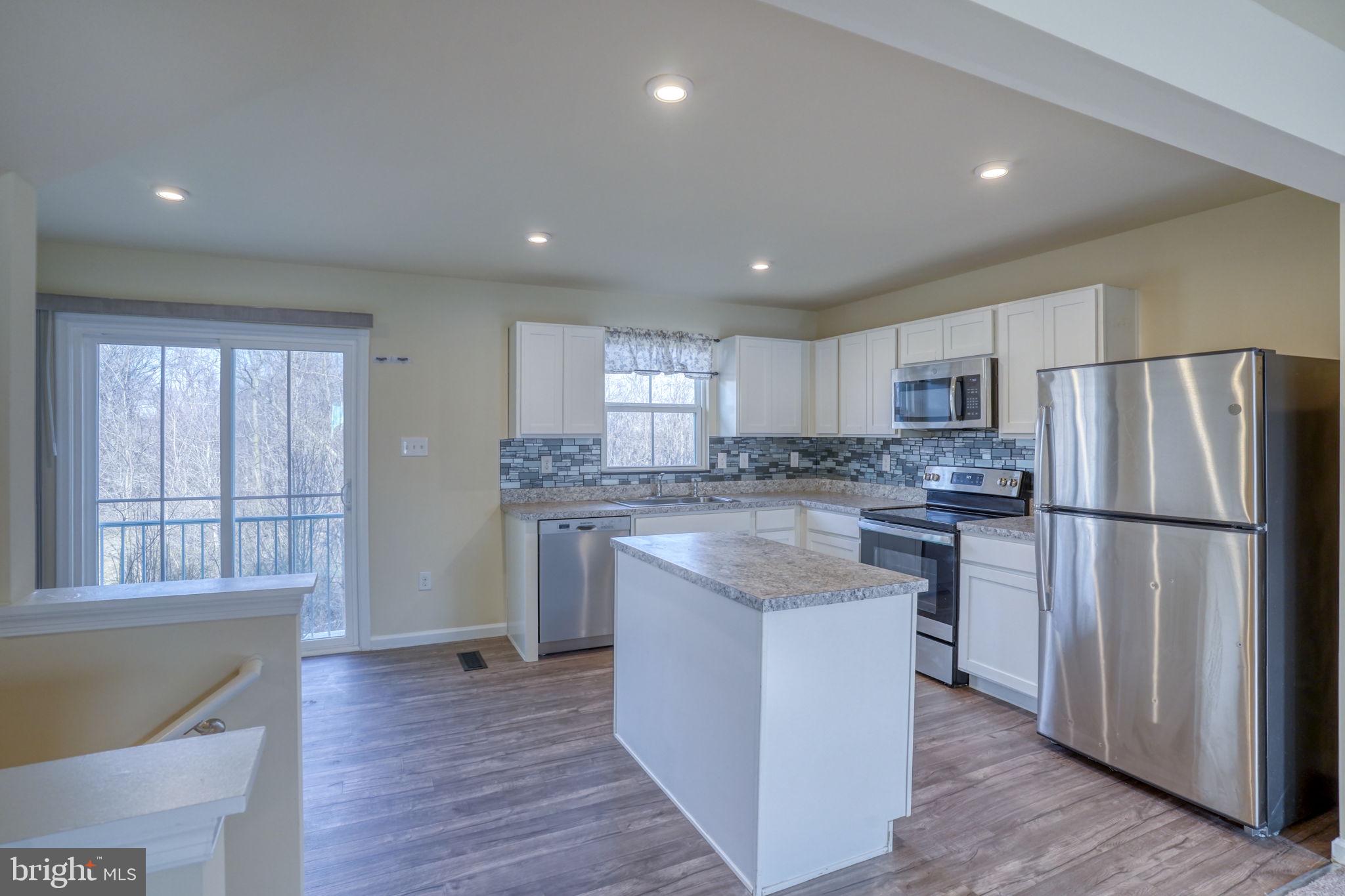 SPRING OAKS - Residential