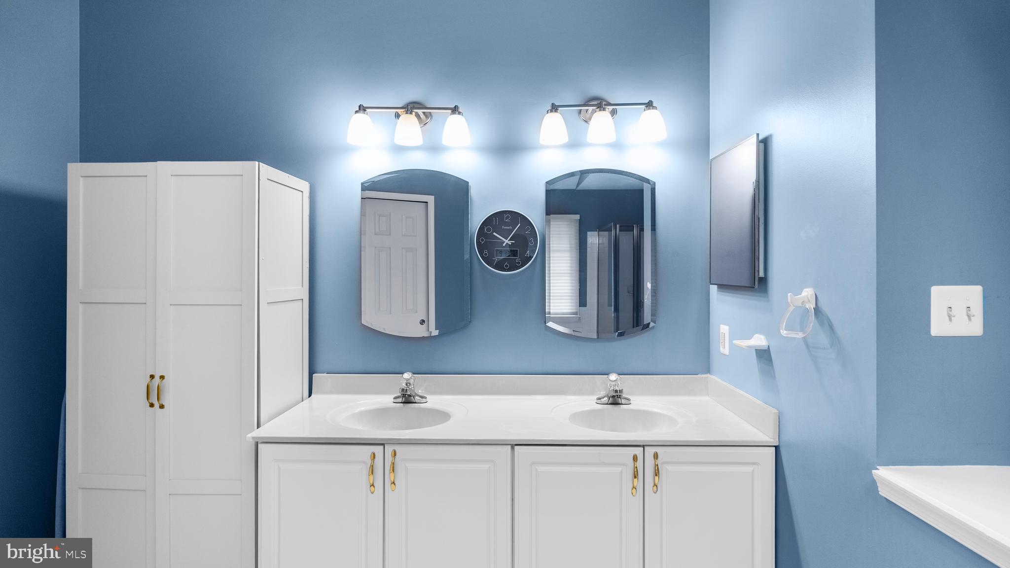 NEABSCO HILLS - Residential