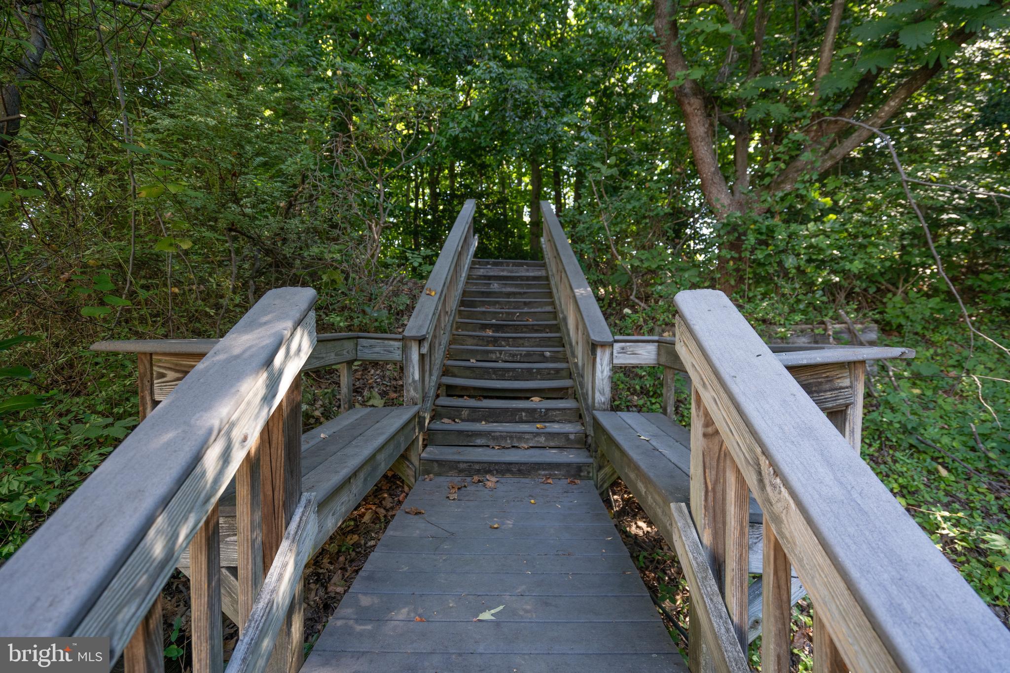 NEABSCO HILLS - Residential