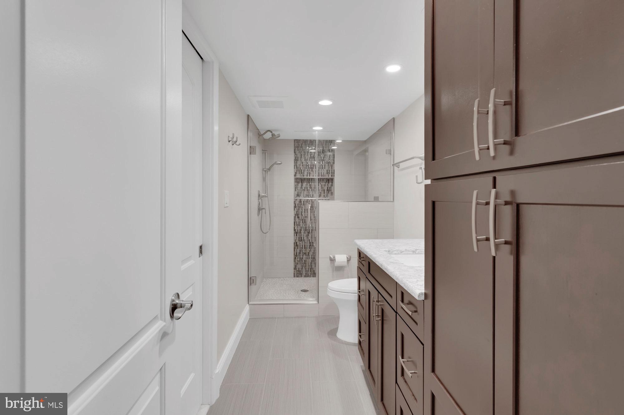 PICKETT ESTATES - Residential