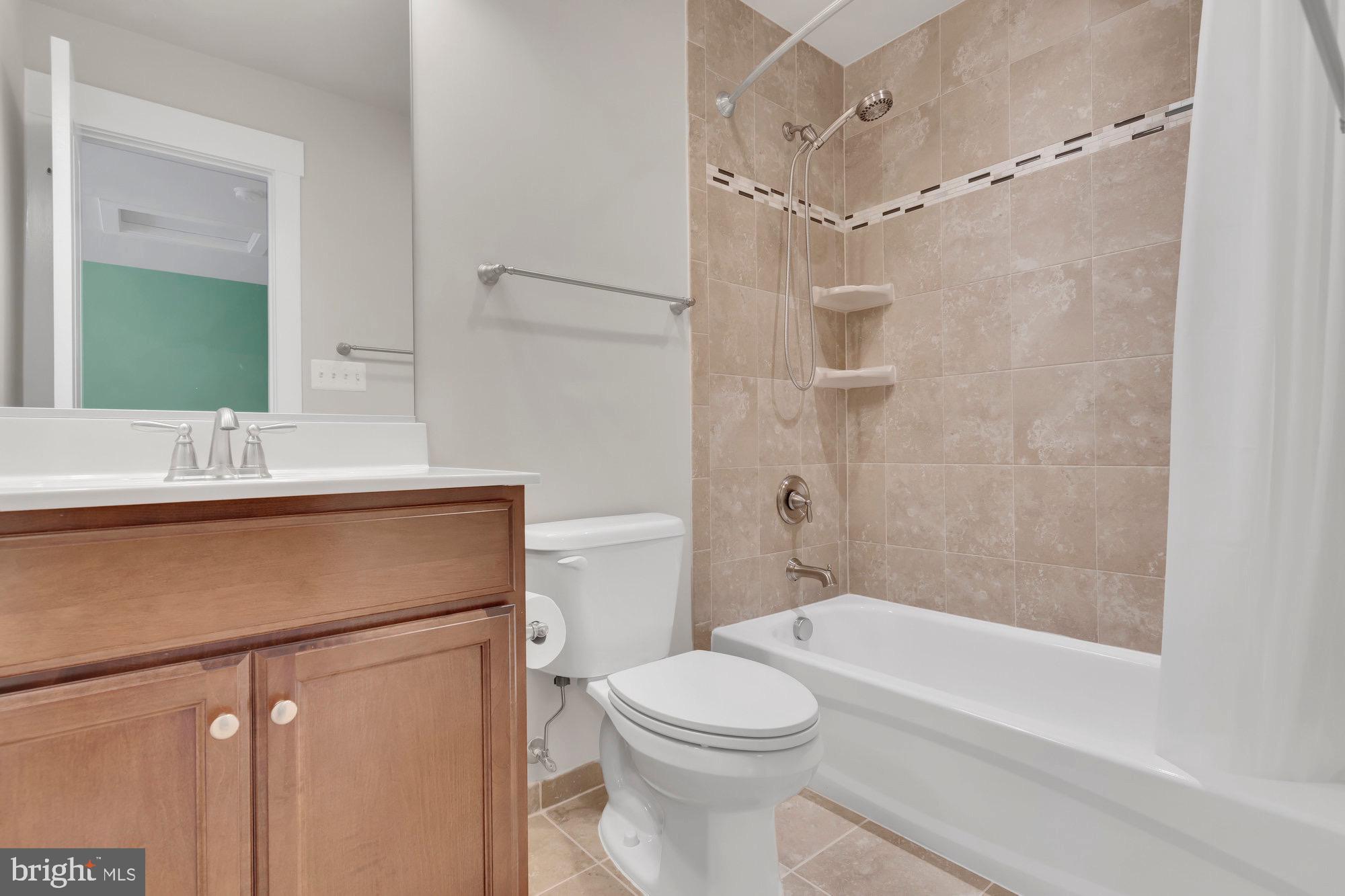 PICKETT ESTATES - Residential