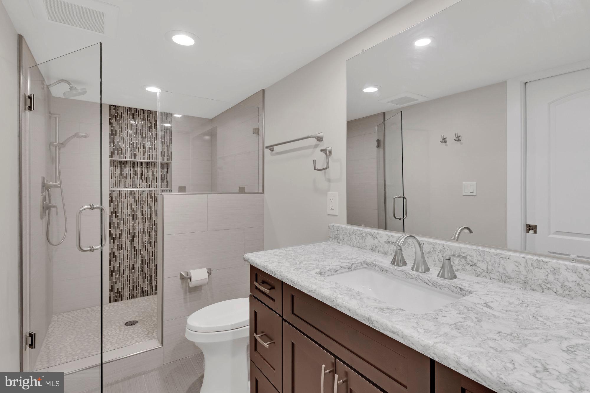 PICKETT ESTATES - Residential