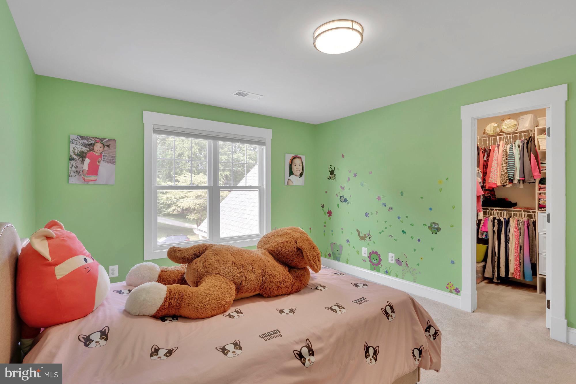 PICKETT ESTATES - Residential