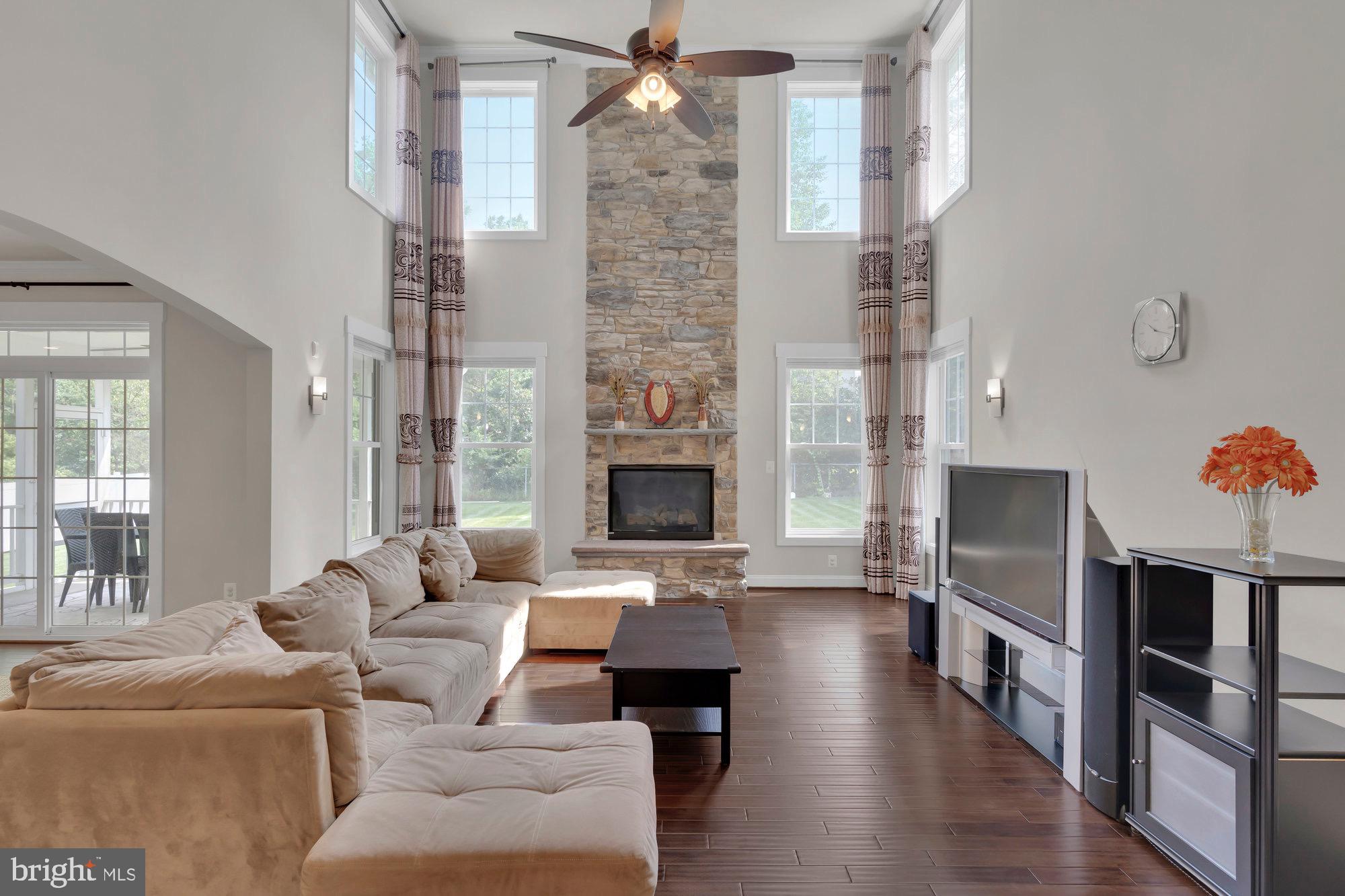 PICKETT ESTATES - Residential