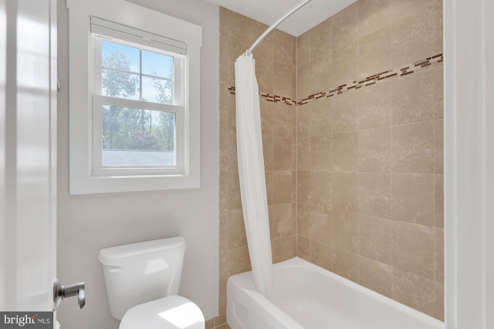 PICKETT ESTATES - Residential