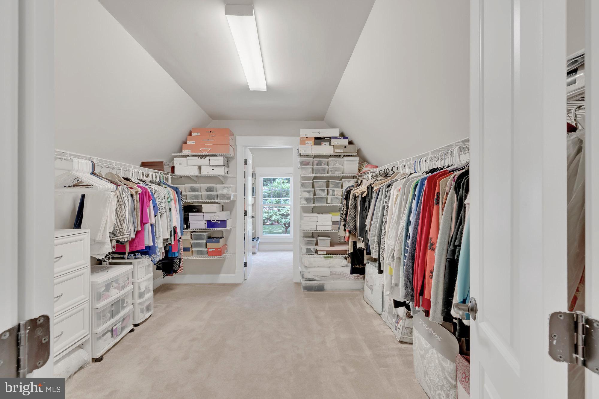 PICKETT ESTATES - Residential