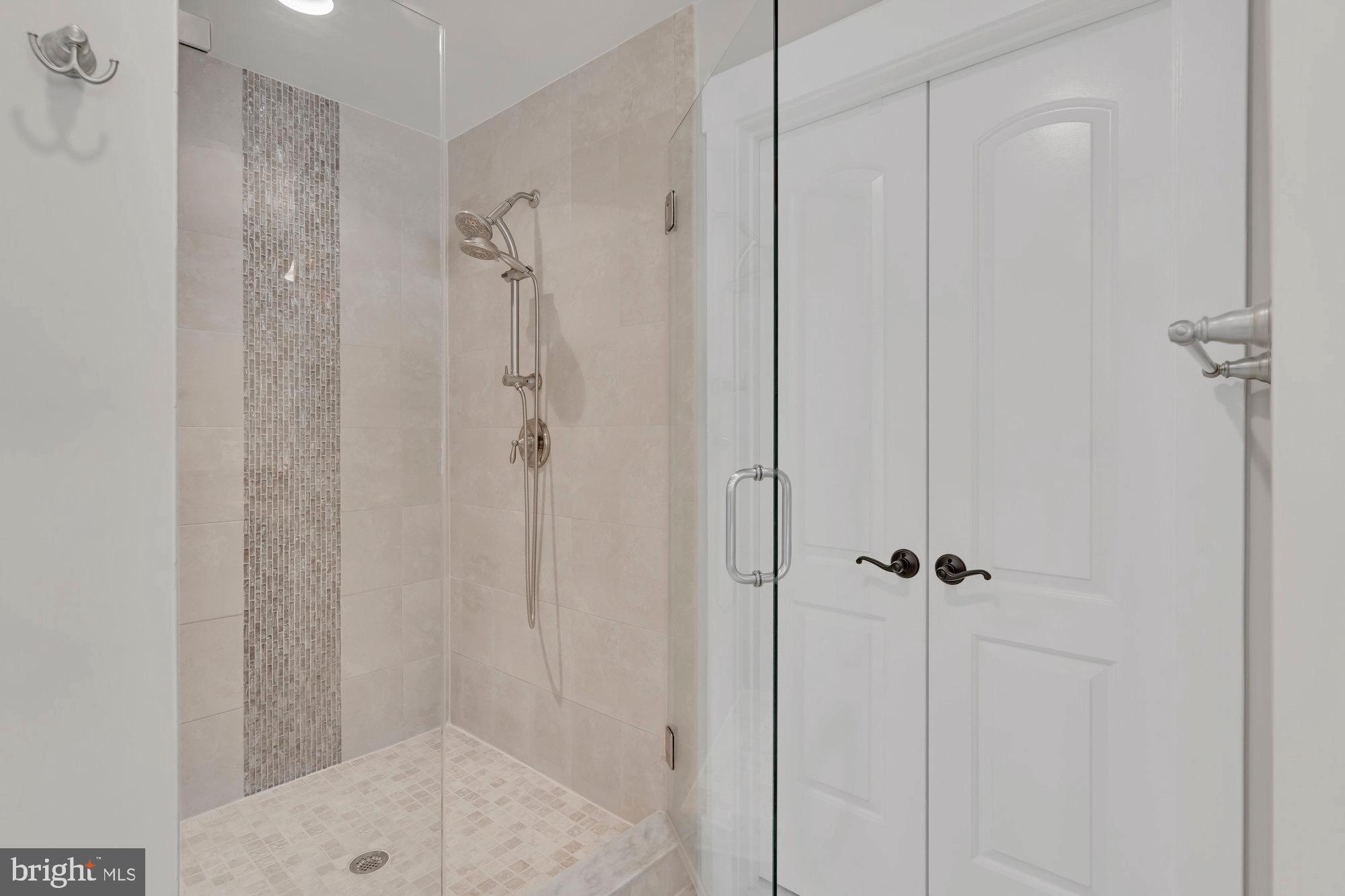 PICKETT ESTATES - Residential