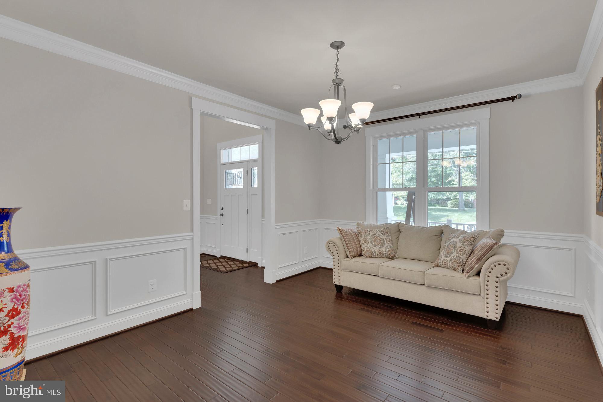 PICKETT ESTATES - Residential