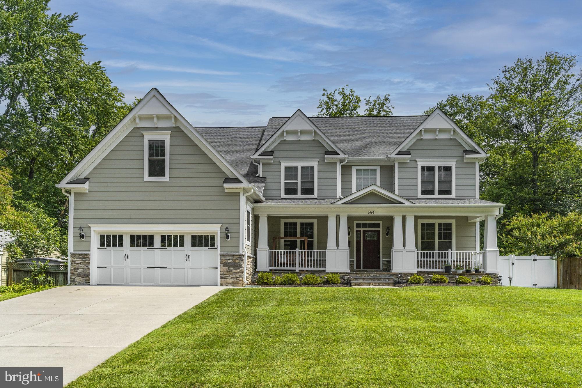 PICKETT ESTATES - Residential