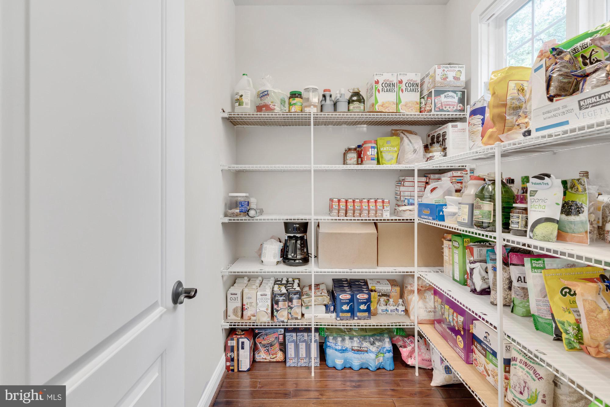 PICKETT ESTATES - Residential