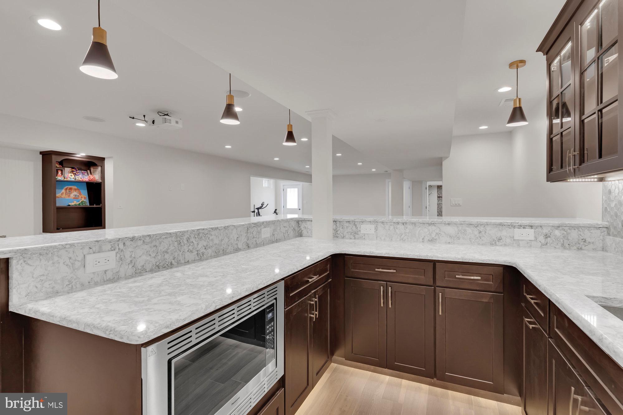 PICKETT ESTATES - Residential