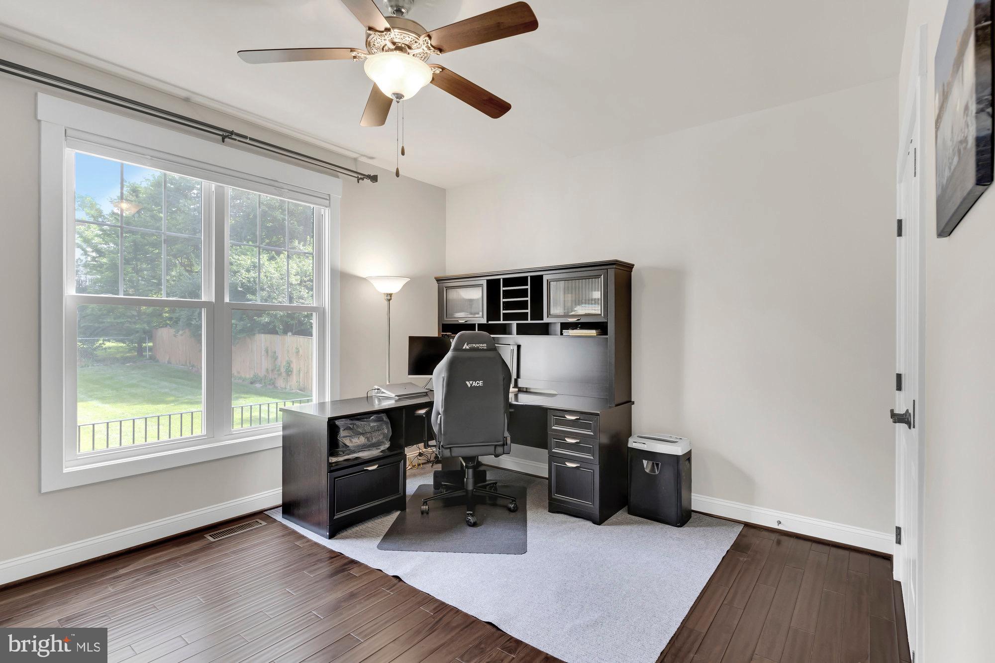 PICKETT ESTATES - Residential