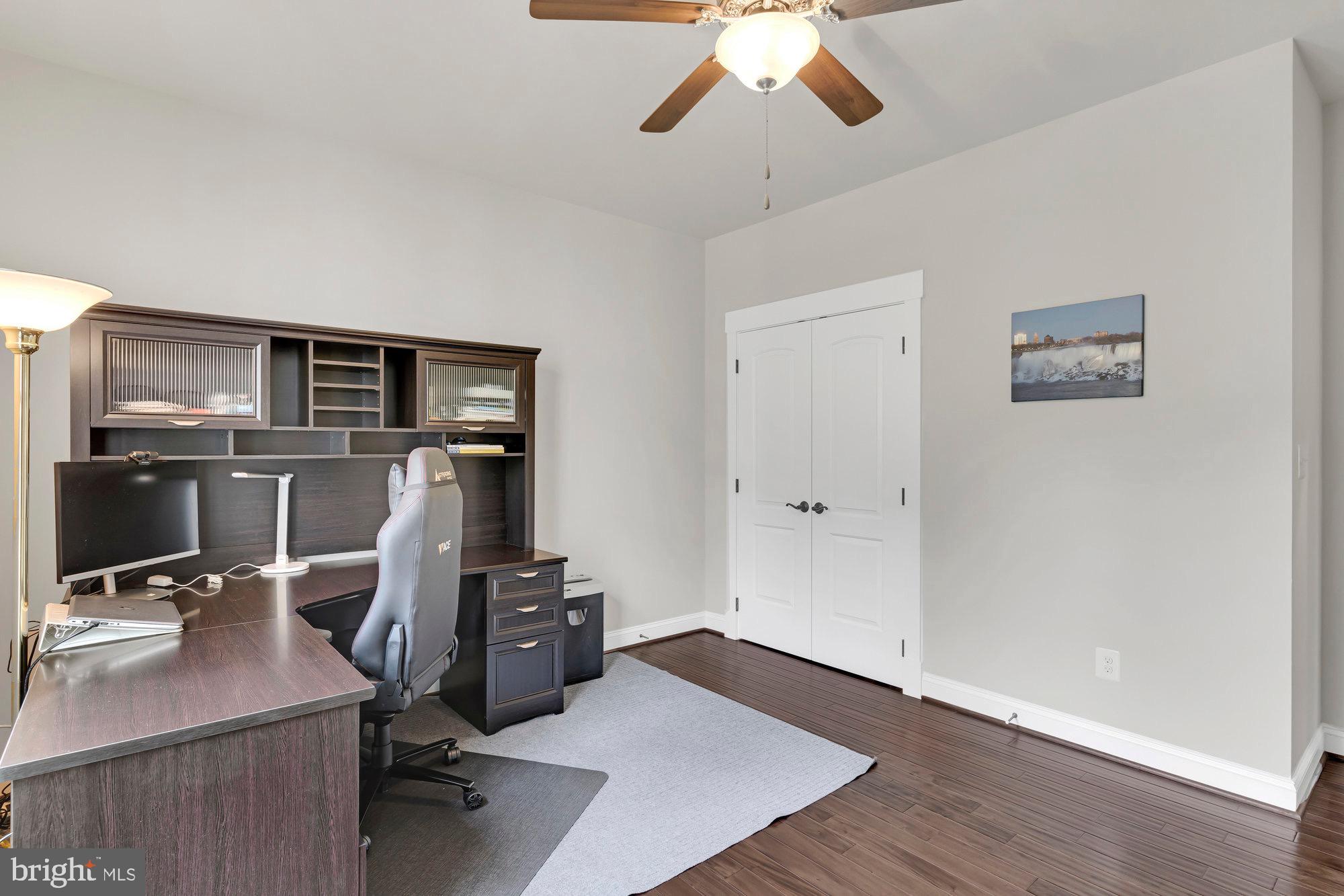 PICKETT ESTATES - Residential