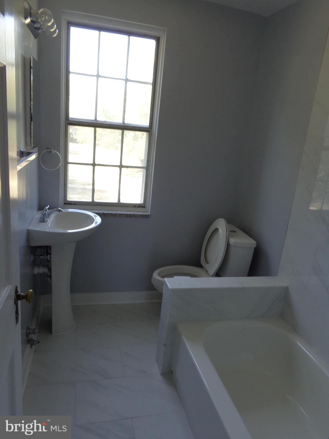 DEL RAY - Residential Lease