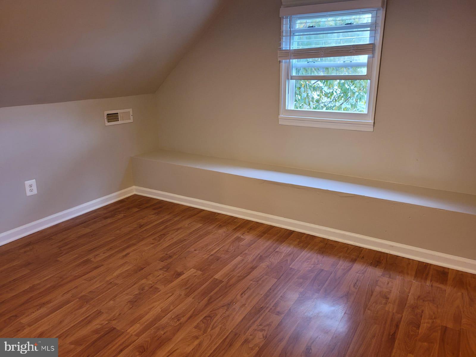 MANASSAS PARK - Residential