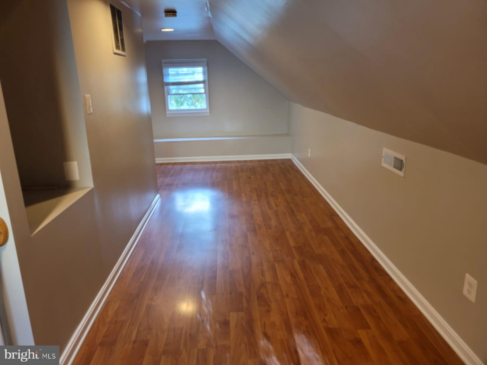 MANASSAS PARK - Residential