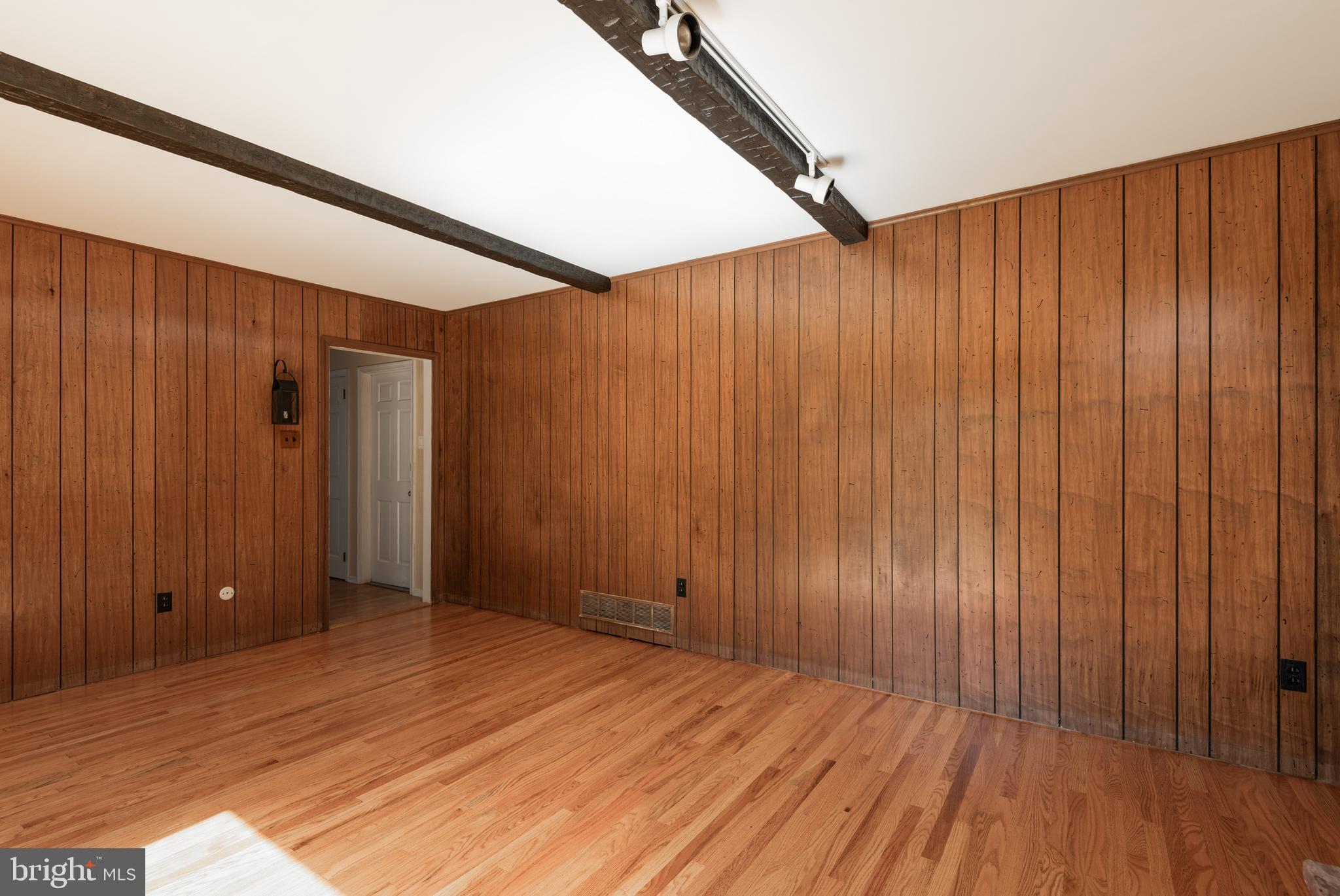 OAKBOURNE PARK - Residential