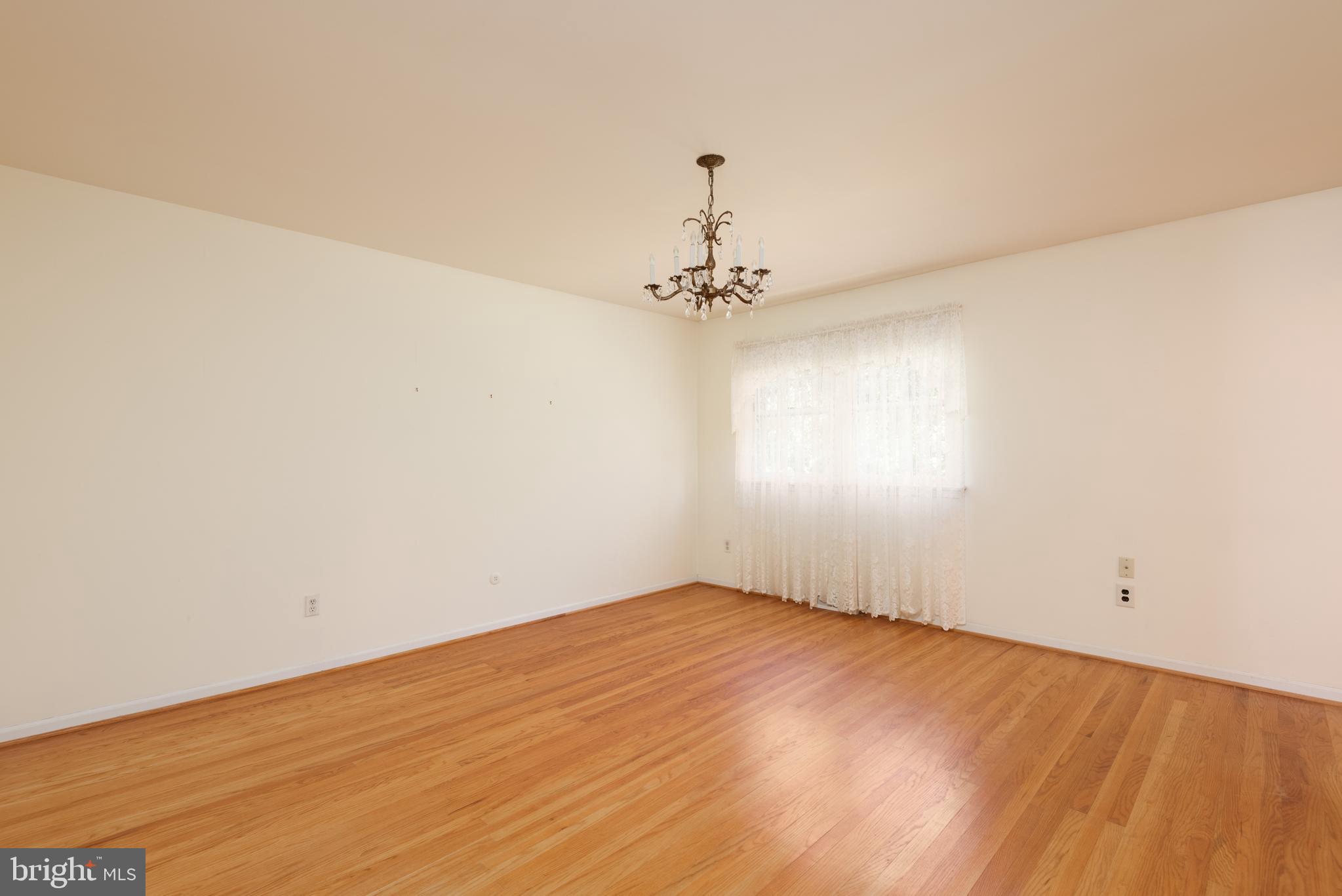 OAKBOURNE PARK - Residential