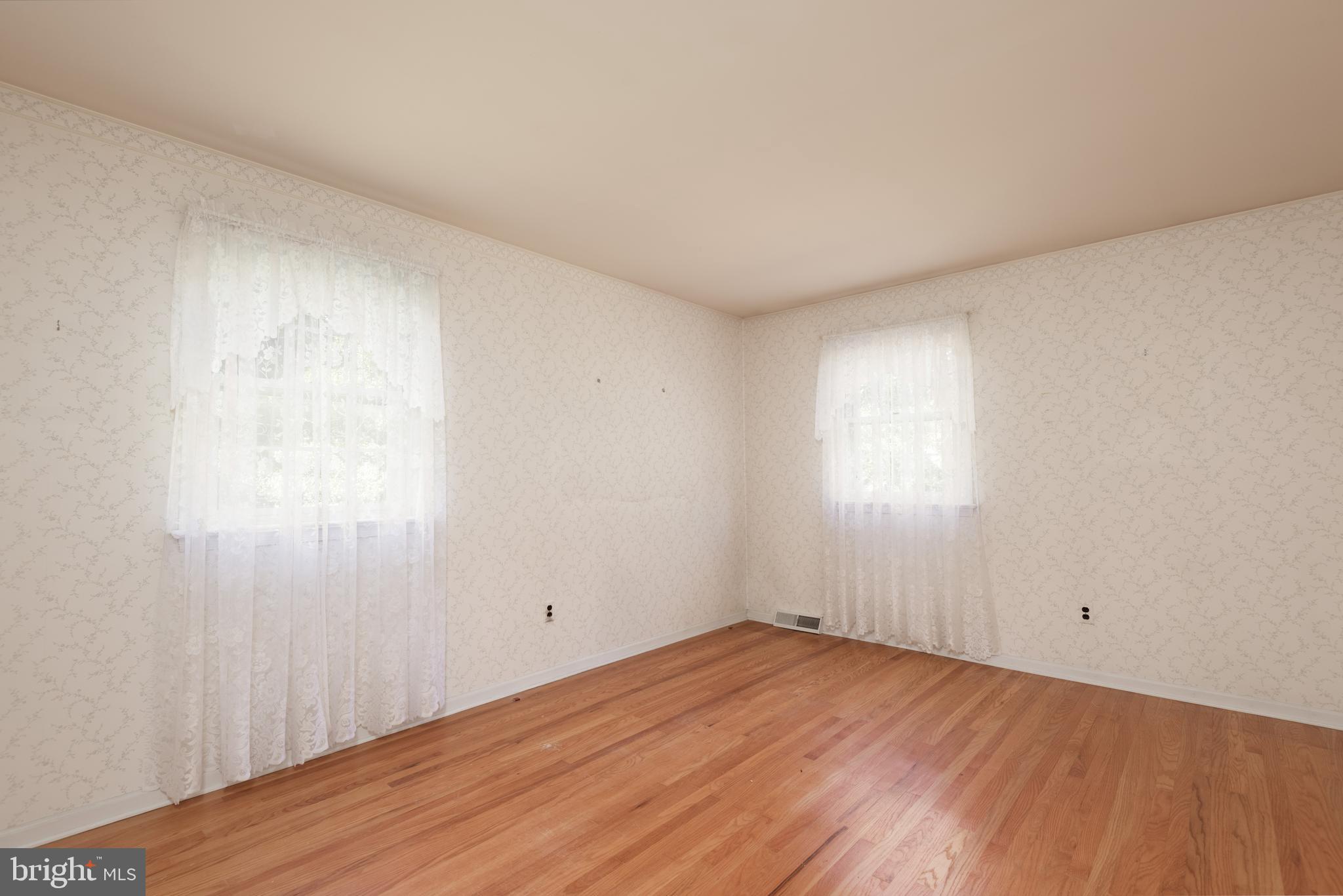 OAKBOURNE PARK - Residential