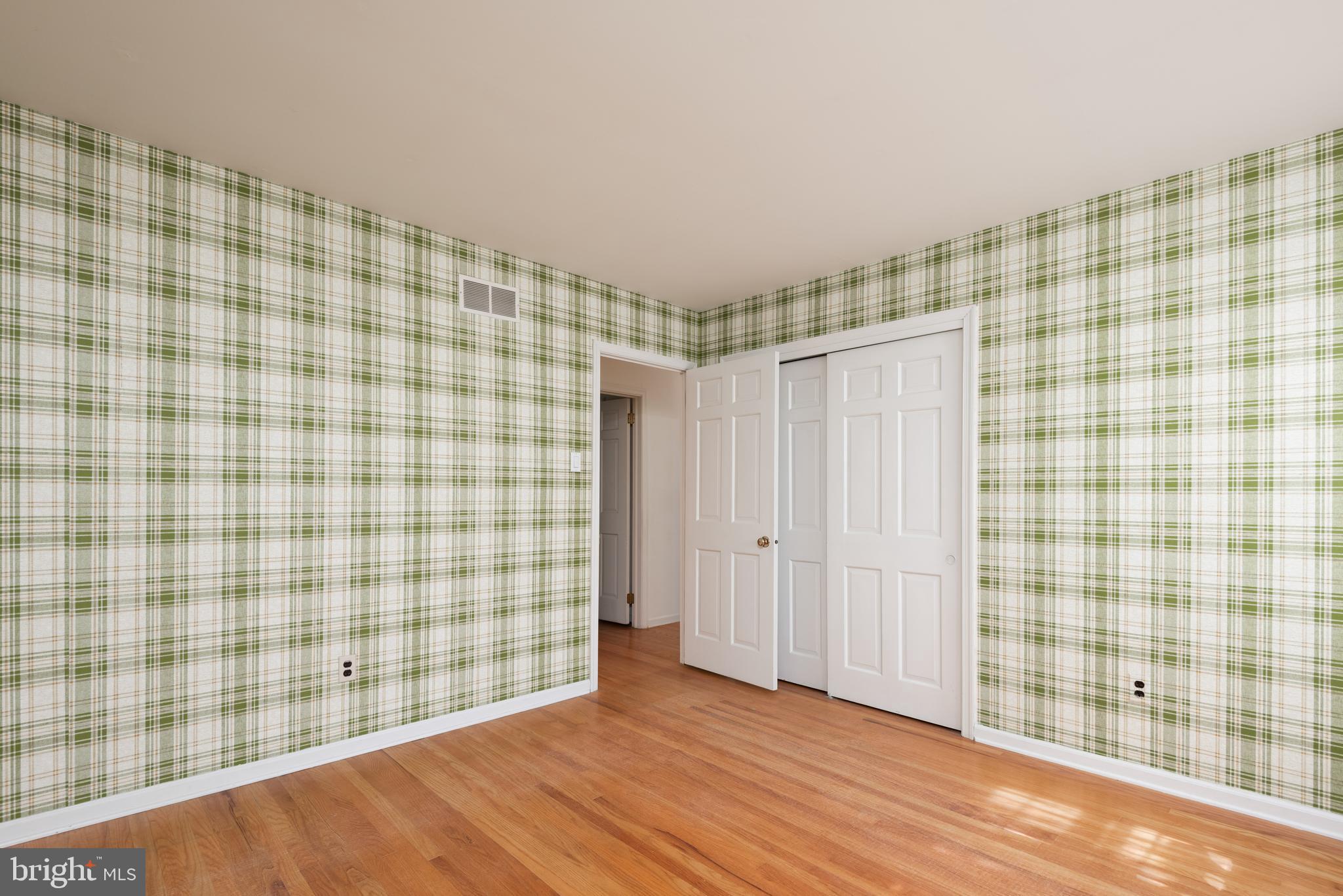 OAKBOURNE PARK - Residential