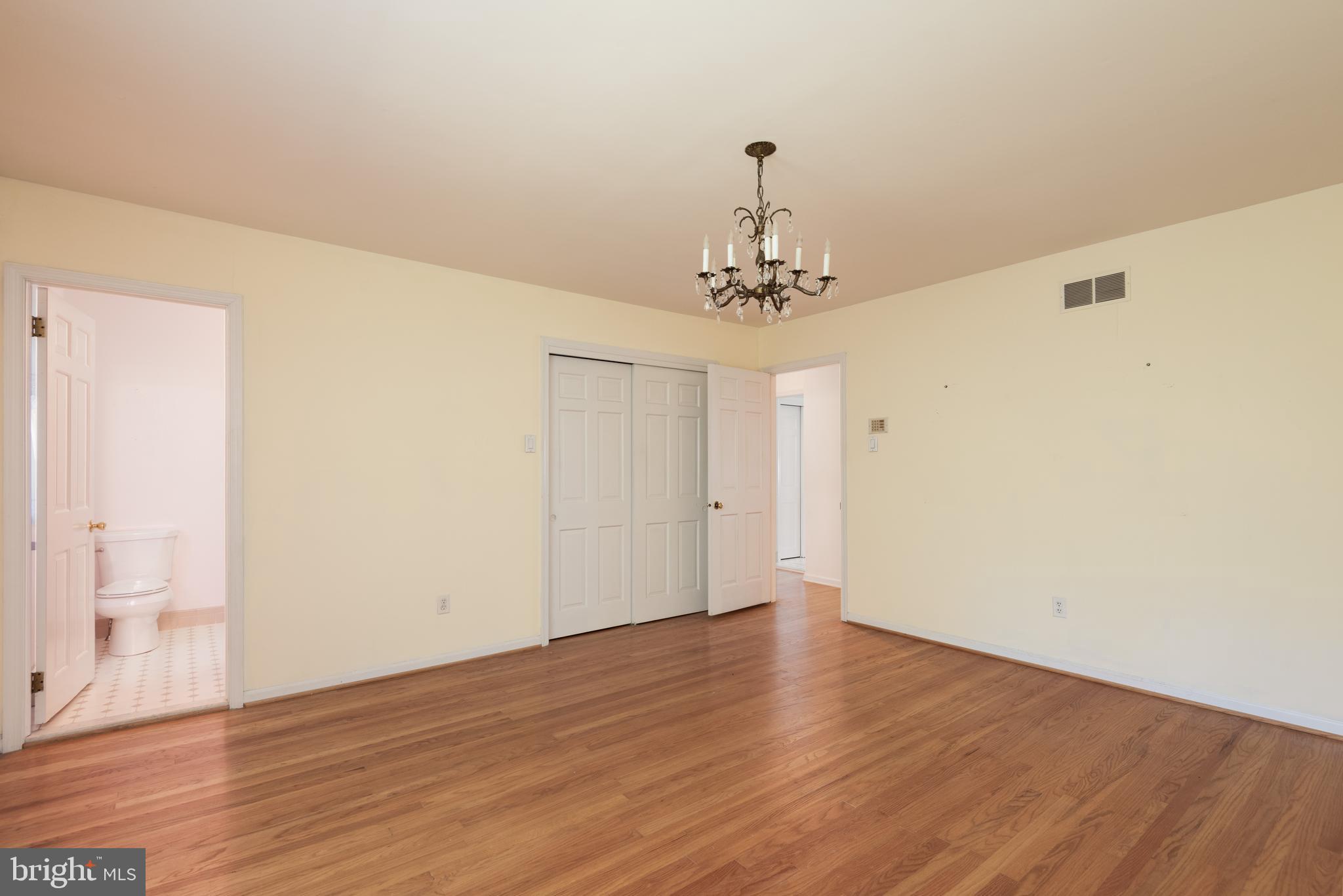 OAKBOURNE PARK - Residential