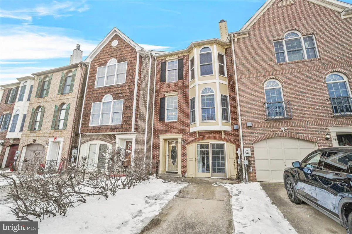 Frederick, Maryland 21702, United States, 3 Bedrooms Bedrooms, ,4 BathroomsBathrooms,Residential,Contingent,14970