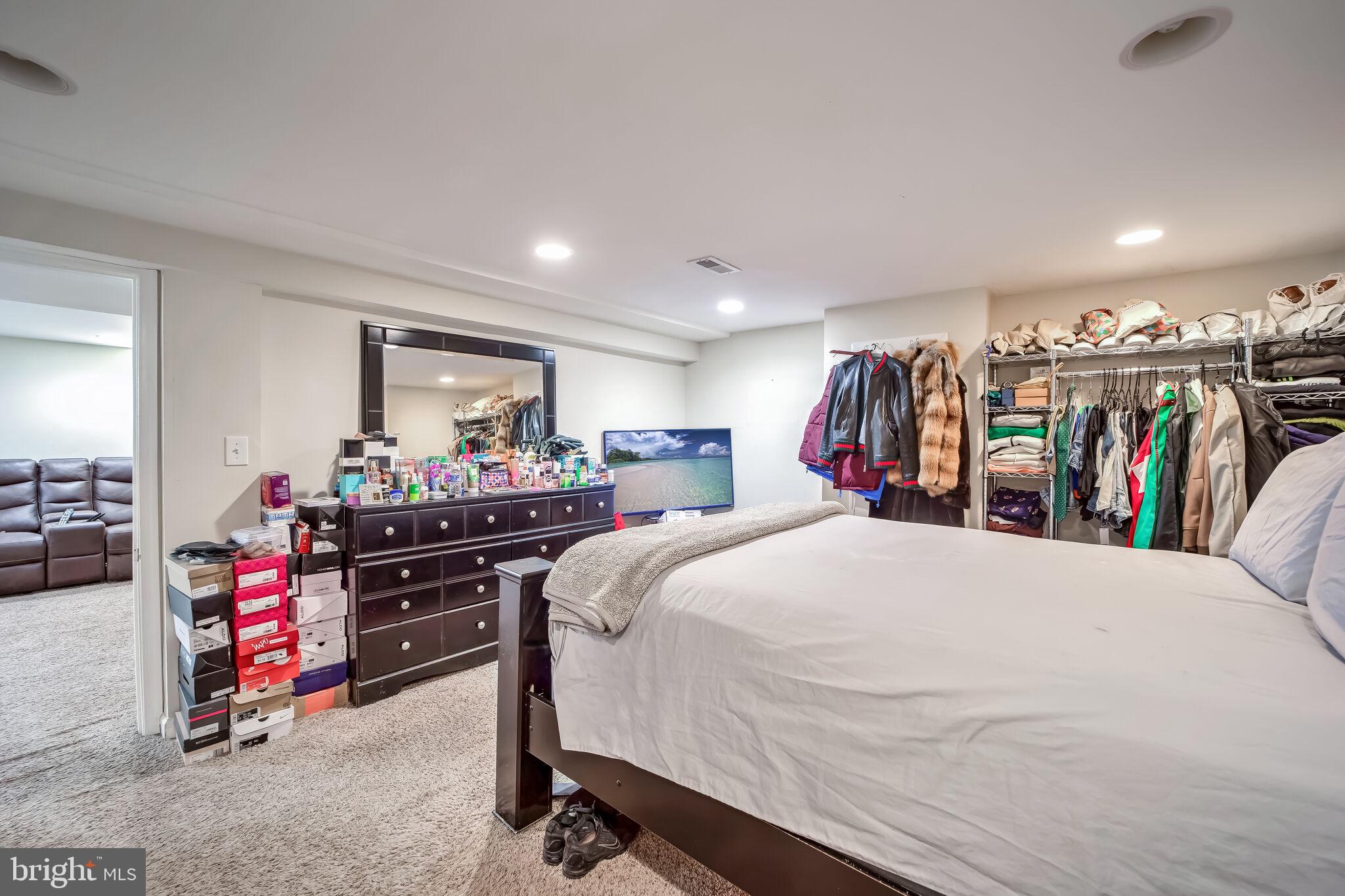 WOODMOOR - Residential