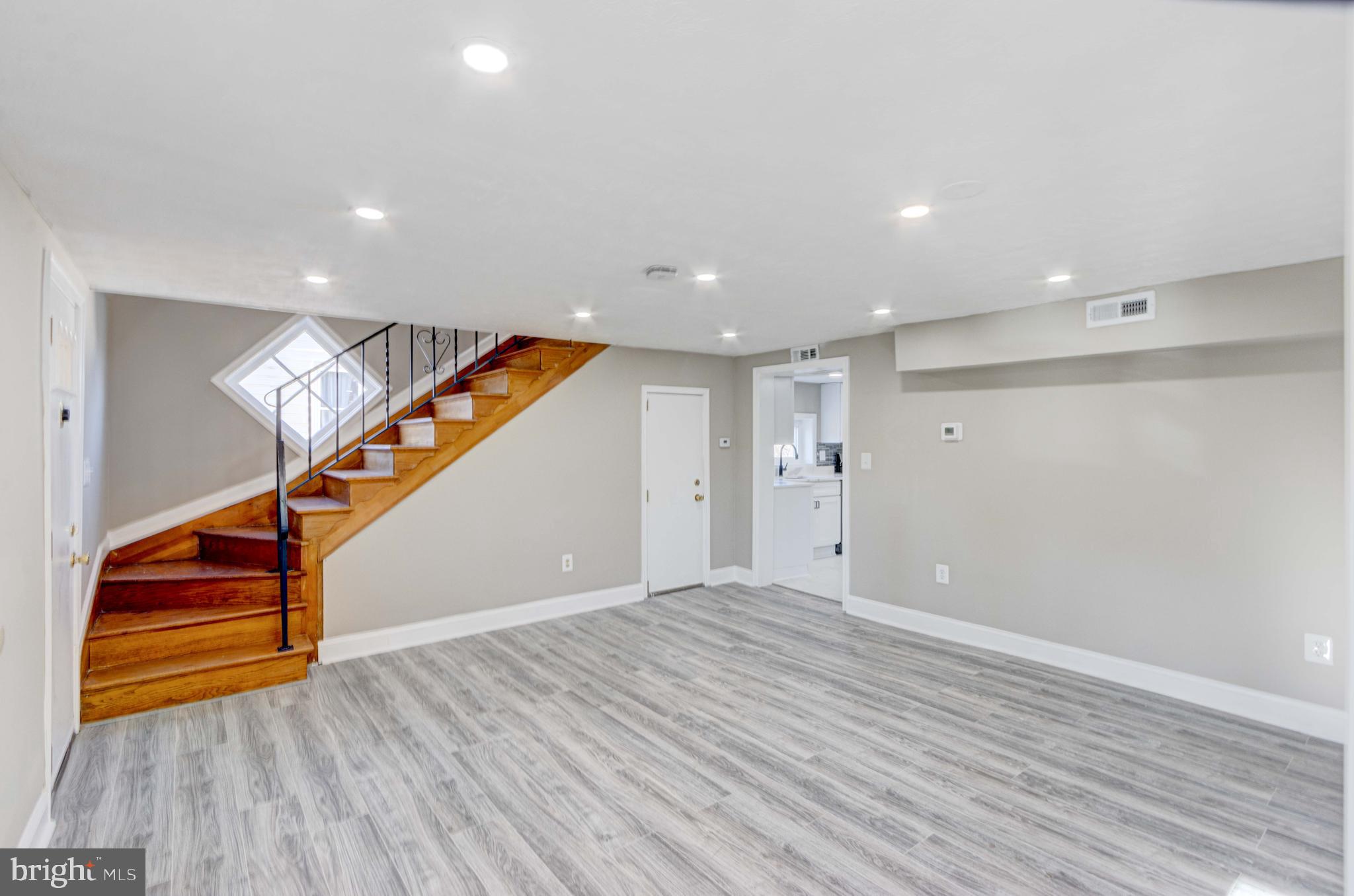 42 WINTERS LANE