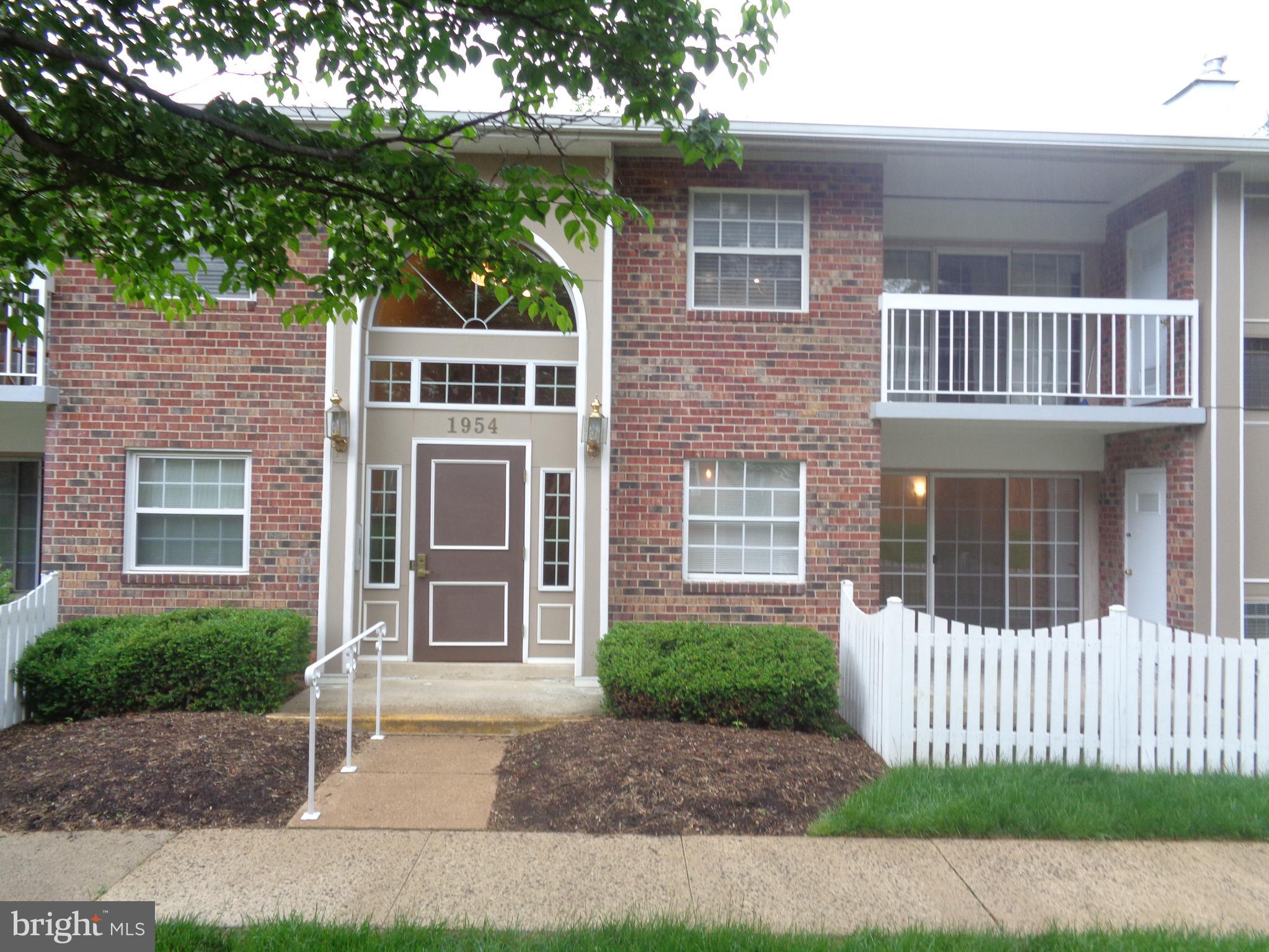 CONTRACT FALL THROUGH BUYERS COULD NOT GET FINANCING, NOW IS YOUR CHANCE AGAIN LIVE IN MCLEAN VA... !!! LOCATION, LOCATION, LOCATION!!! 2 BEDROOMS 1 BATH, MAIN LEVEL, & GROUND PATIO, NO STAIRS, BEAUTIFUL UNIT, UPGRADED KITCHEN WITH GRANITE COUNTER TOP AND MAPLE CABINETS AND CERAMIC TILES, RENEWED BATH, NEW WASHER AND DRYER, MOVE IN CONDITION, NEAR TYSON CORNER, I-495...MUCH MORE!!!