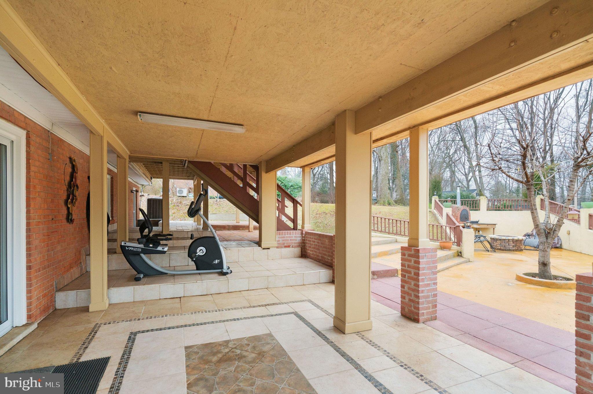 STRATHMEADE SPRINGS - Residential