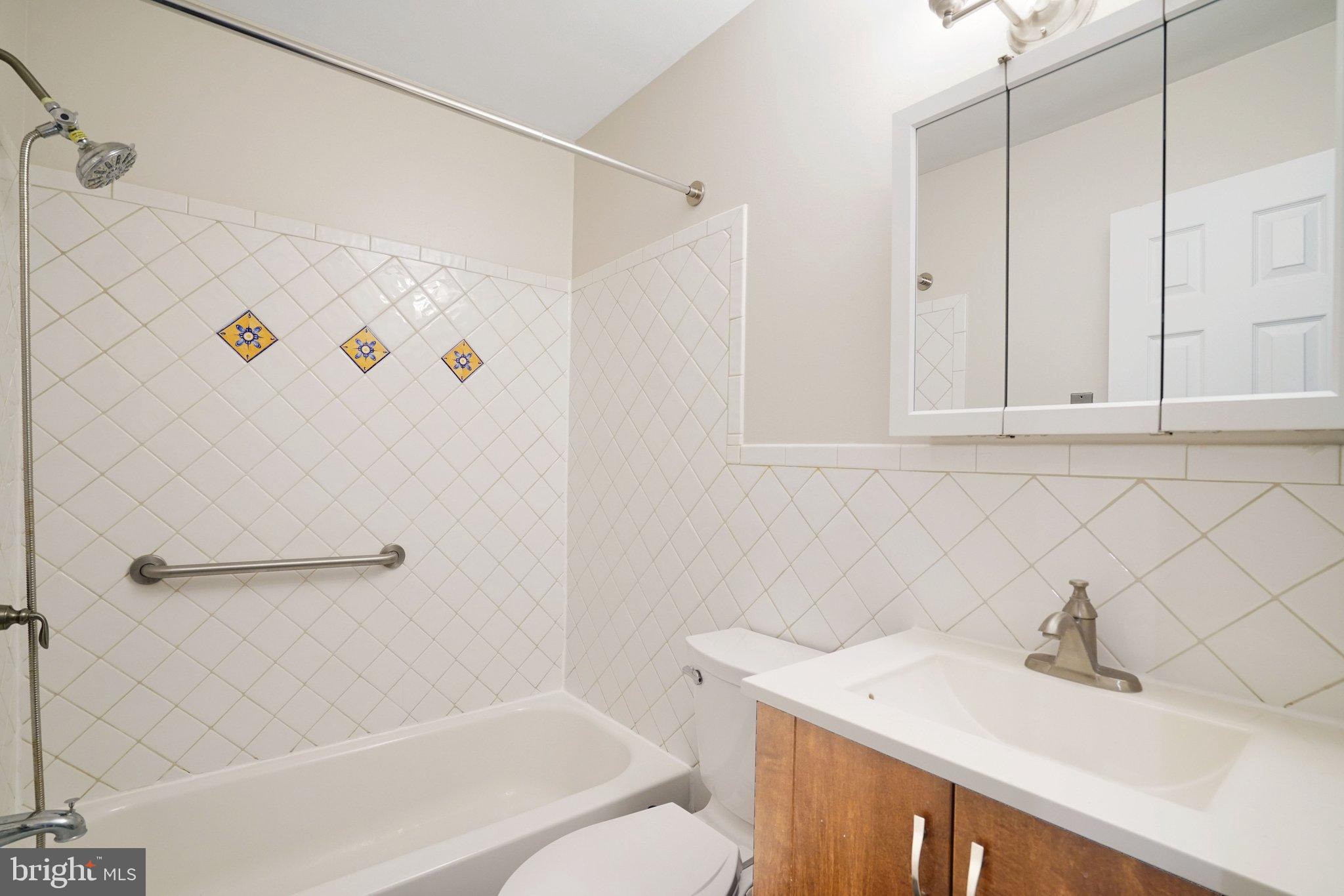 STRATHMEADE SPRINGS - Residential