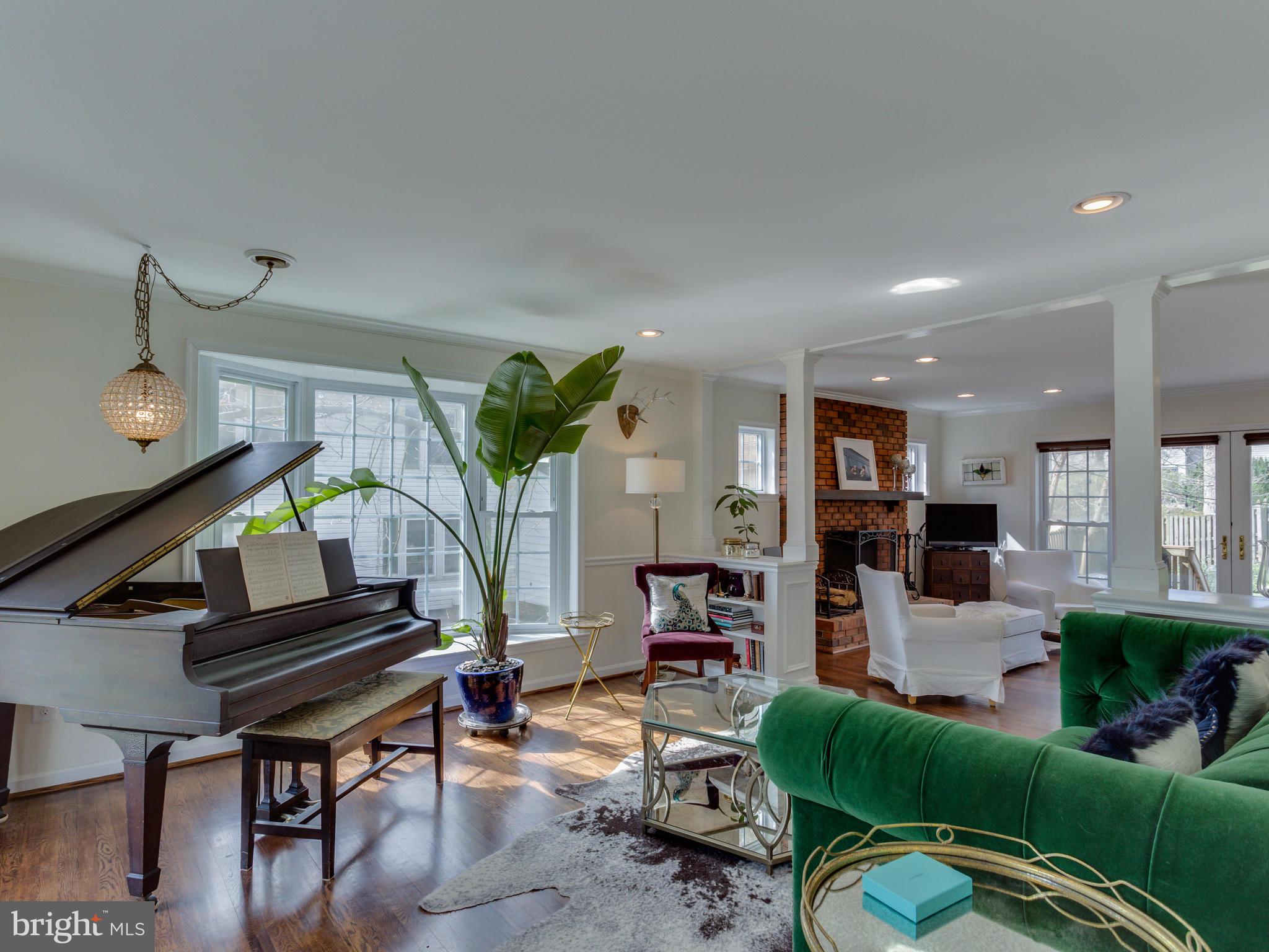 CROSSMAN ESTATE - Residential Lease