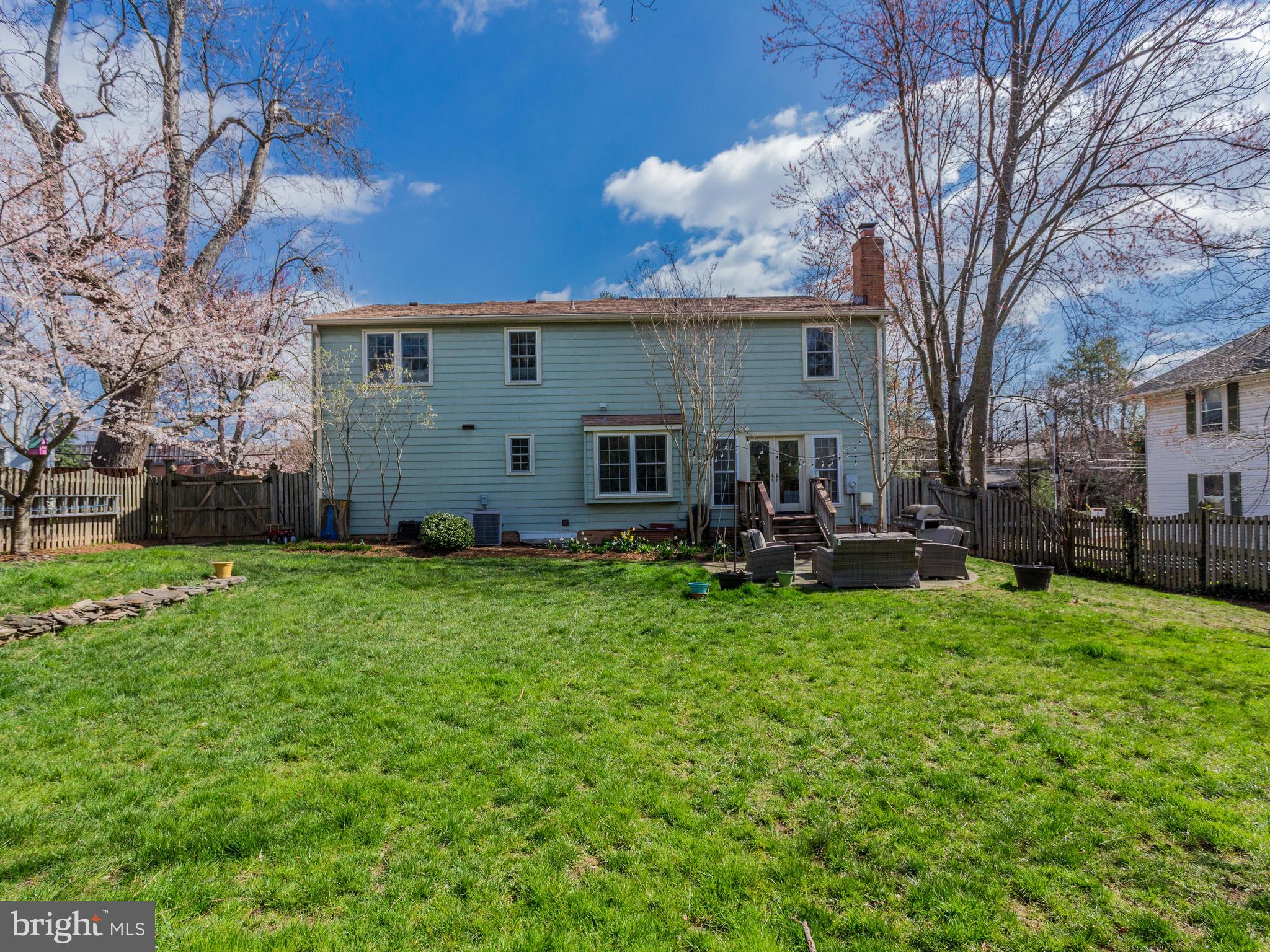 CROSSMAN ESTATE - Residential Lease