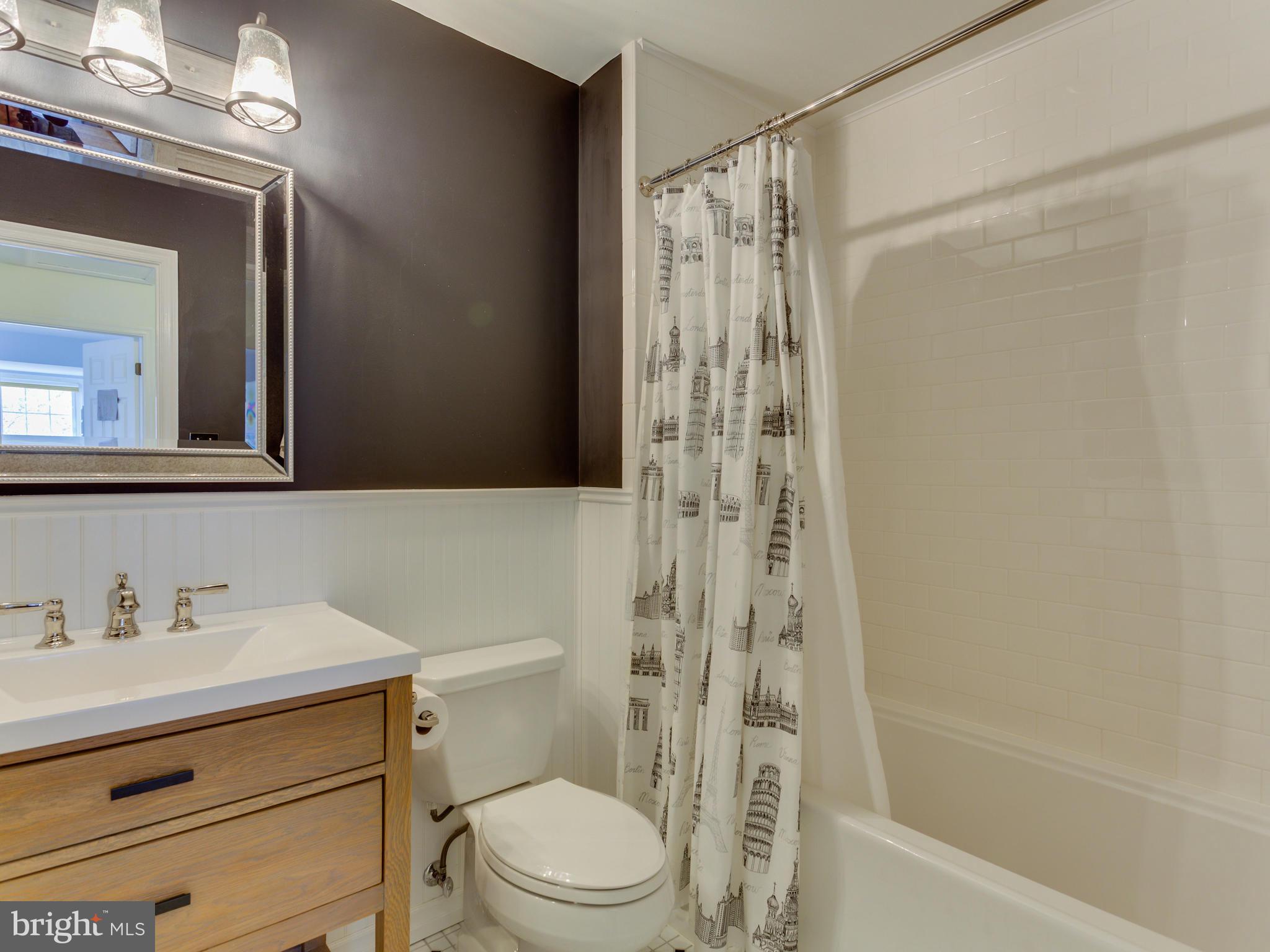 CROSSMAN ESTATE - Residential Lease