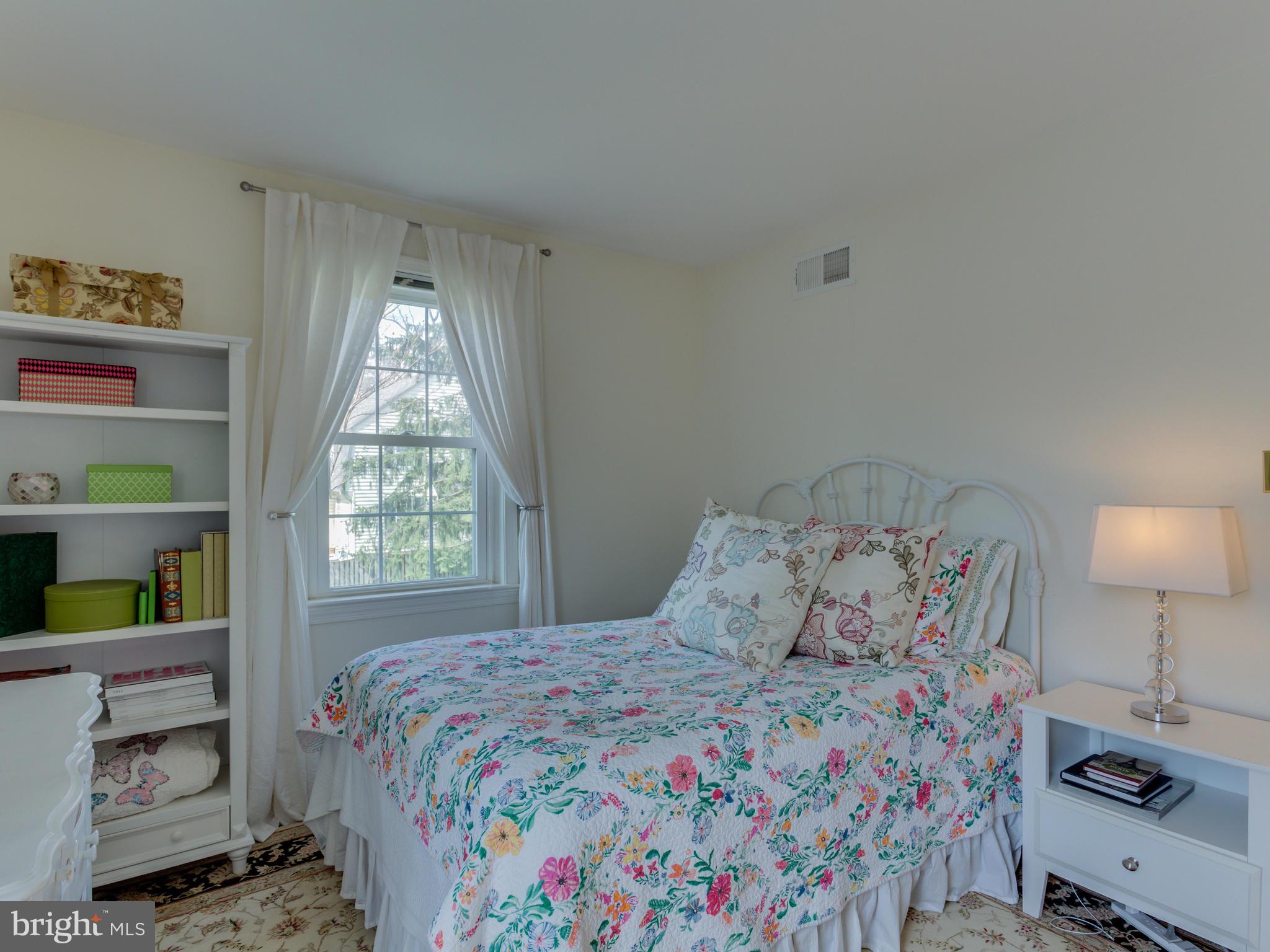 CROSSMAN ESTATE - Residential Lease