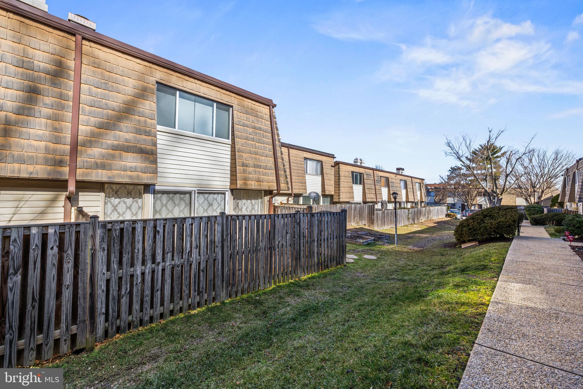 PARK VILLAGE - Residential