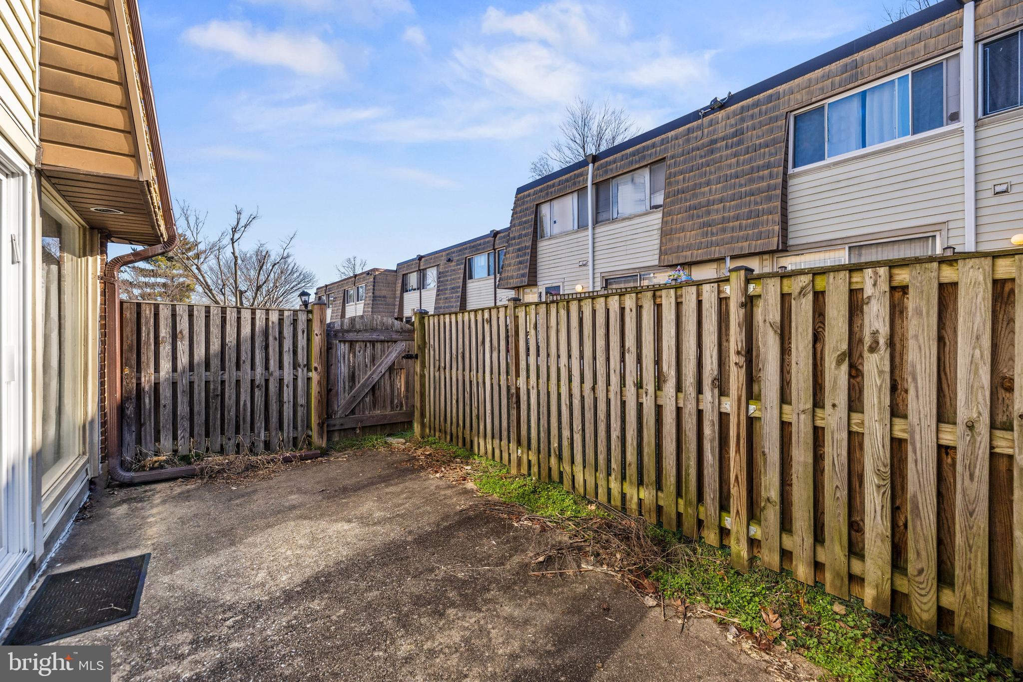 PARK VILLAGE - Residential