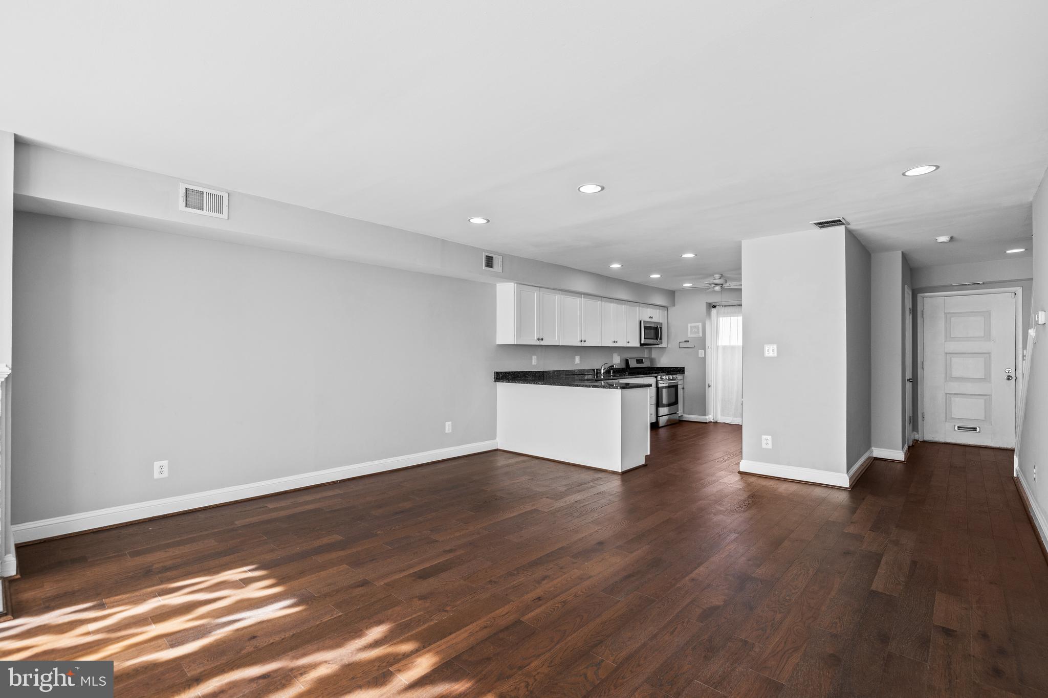 PARK VILLAGE - Residential