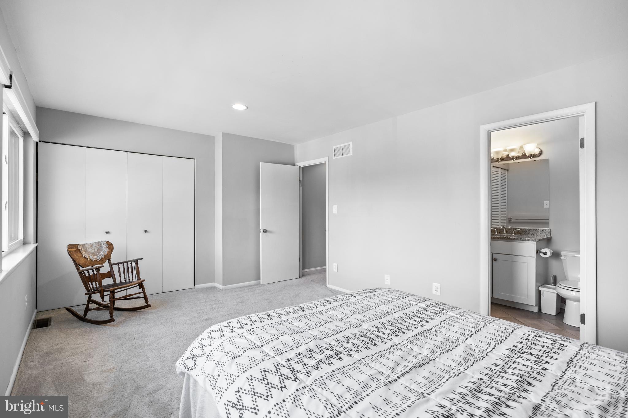 PARK VILLAGE - Residential