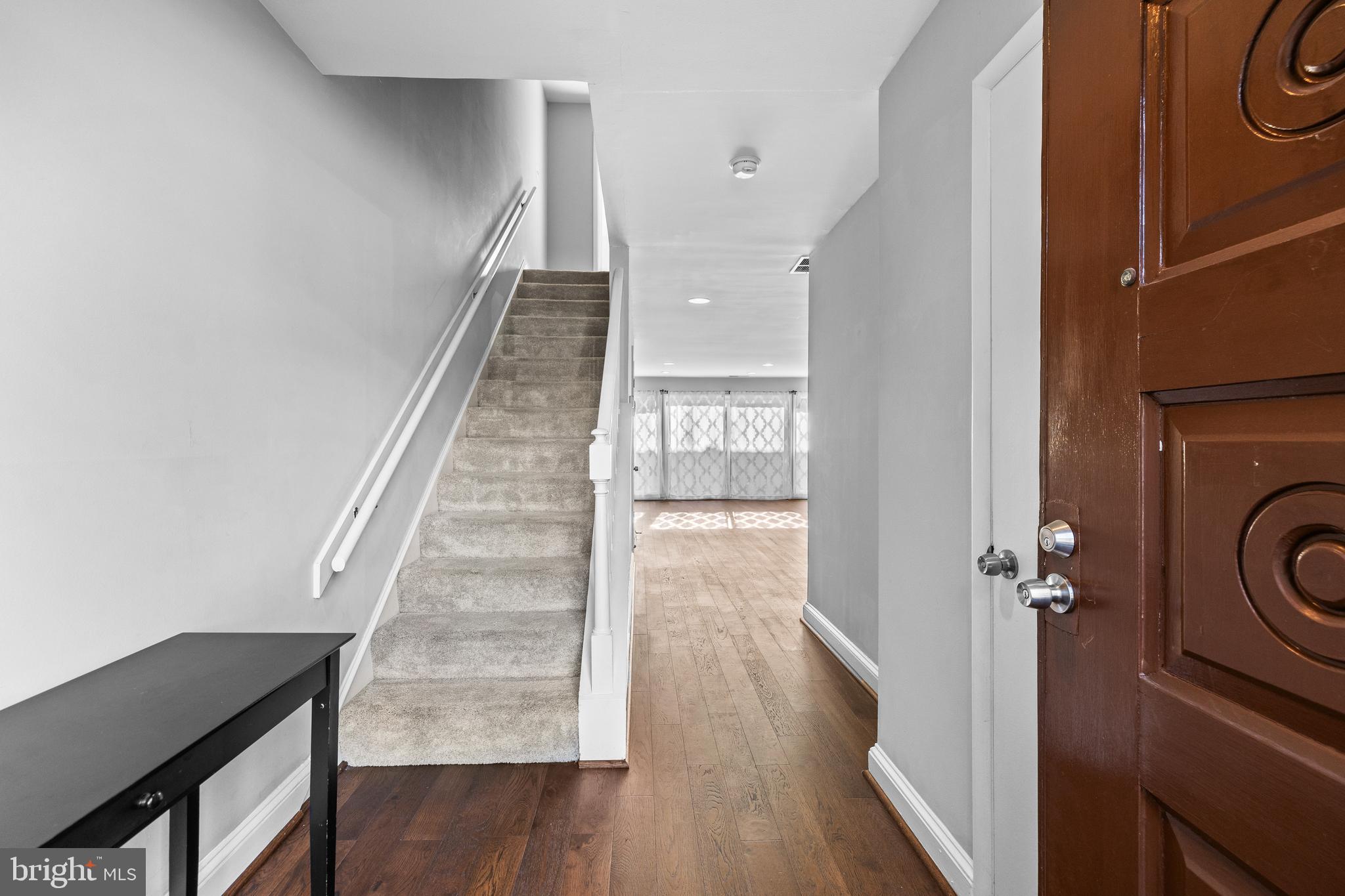 PARK VILLAGE - Residential