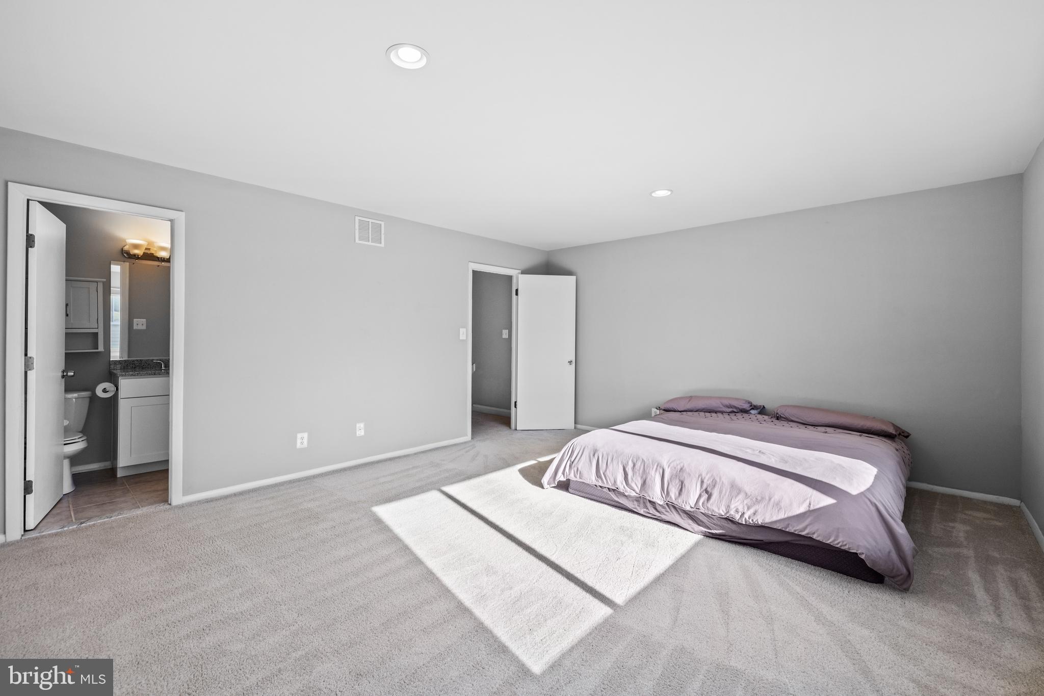 PARK VILLAGE - Residential