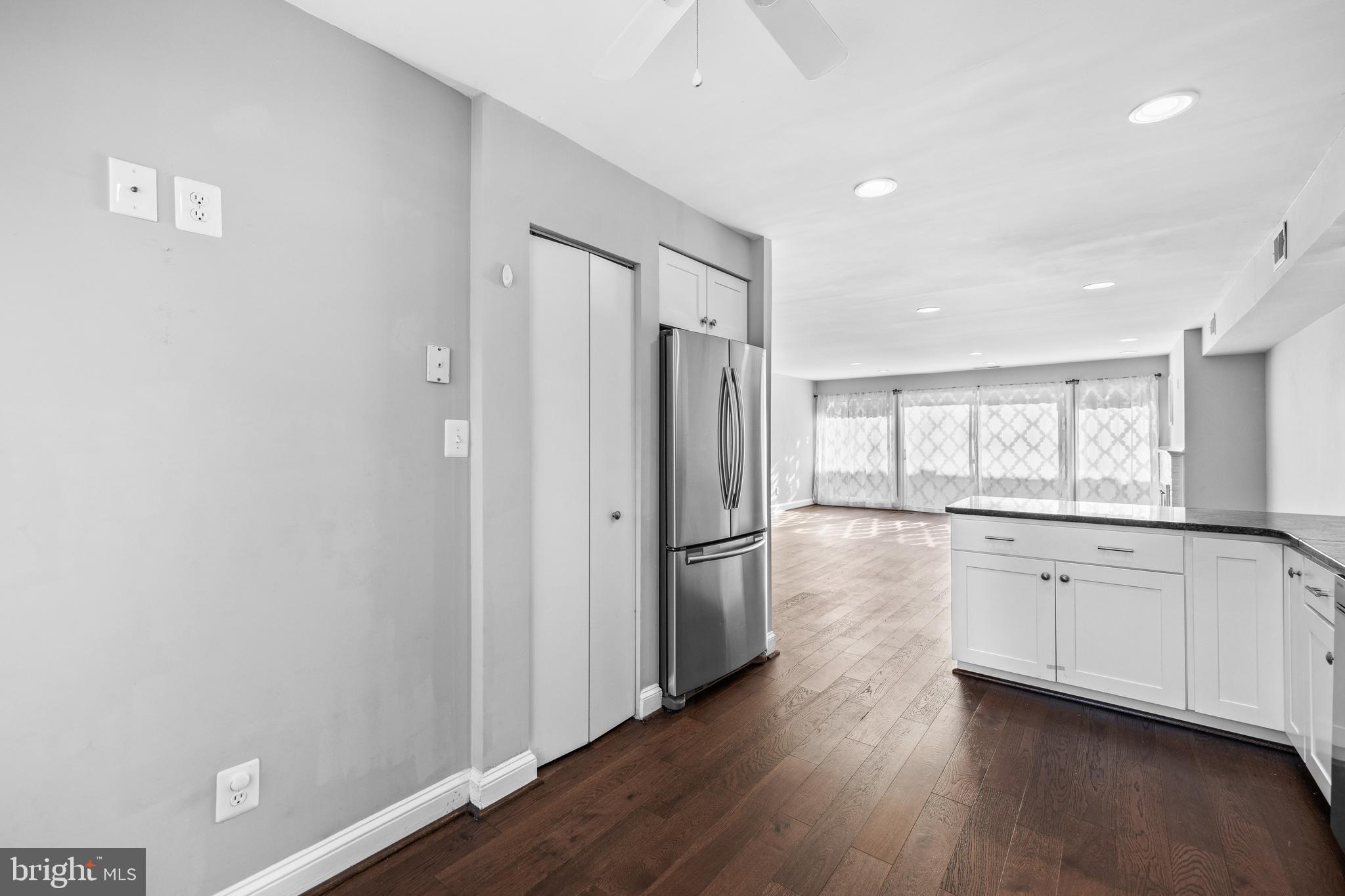 PARK VILLAGE - Residential