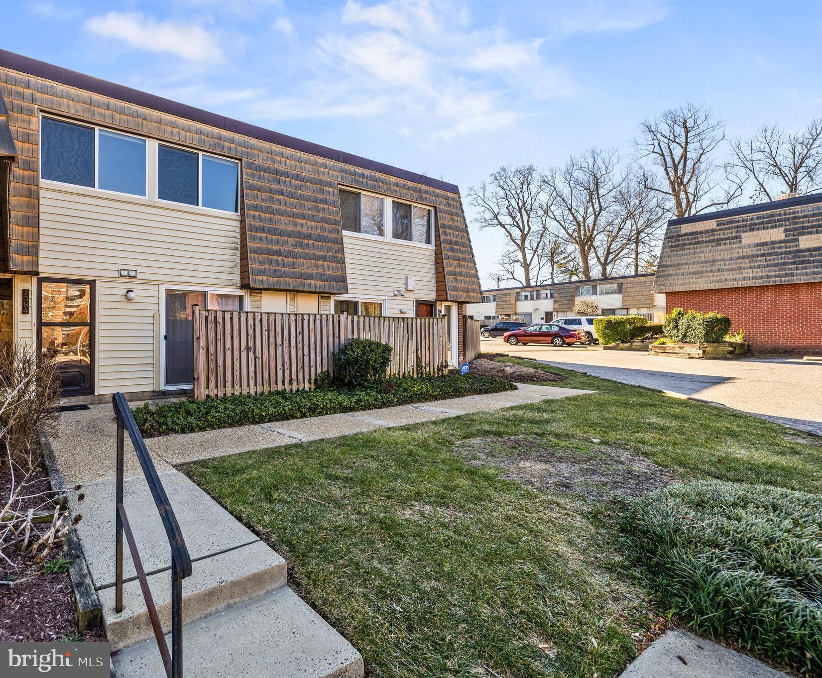 PARK VILLAGE - Residential