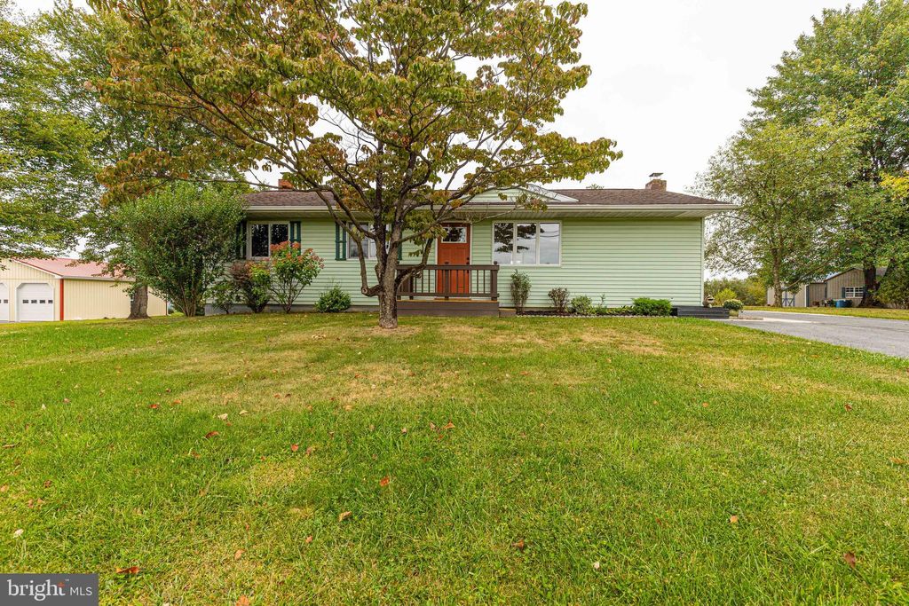Photo of 10614 Burkett Rd, GREENCASTLE, PA 17225 (MLS # PAFL2029310)