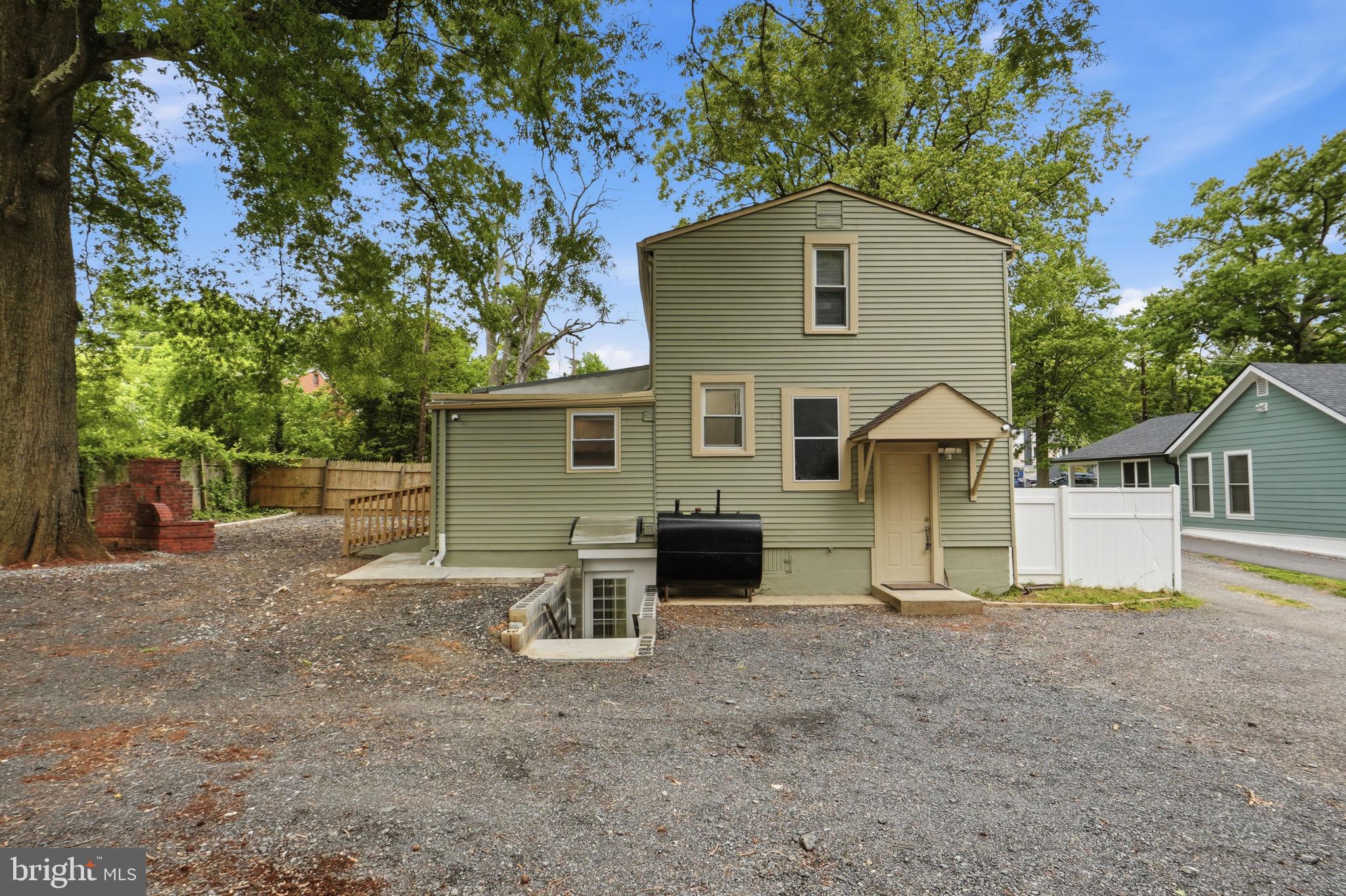 BERWYN HEIGHTS - Residential
