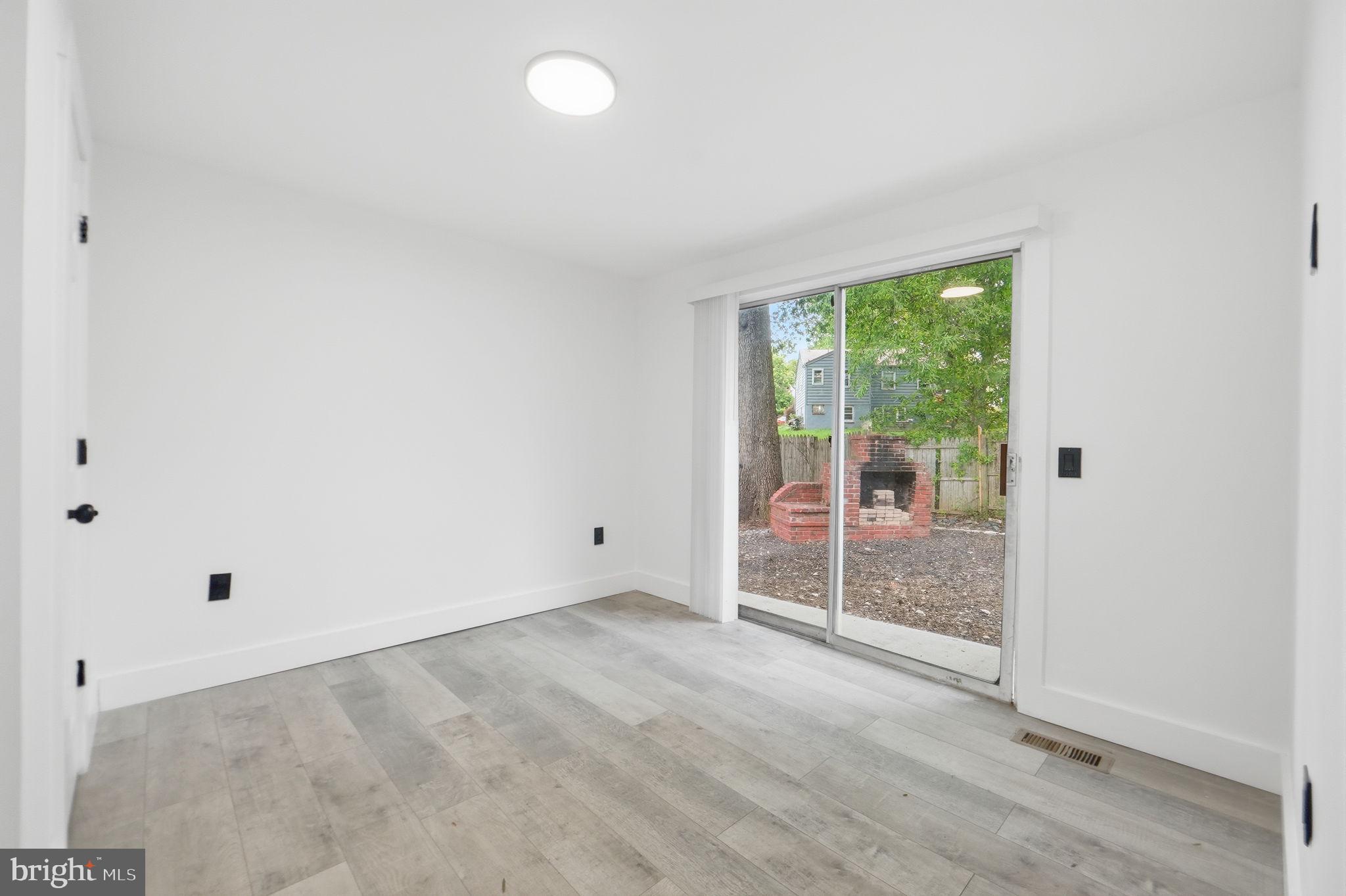 BERWYN HEIGHTS - Residential