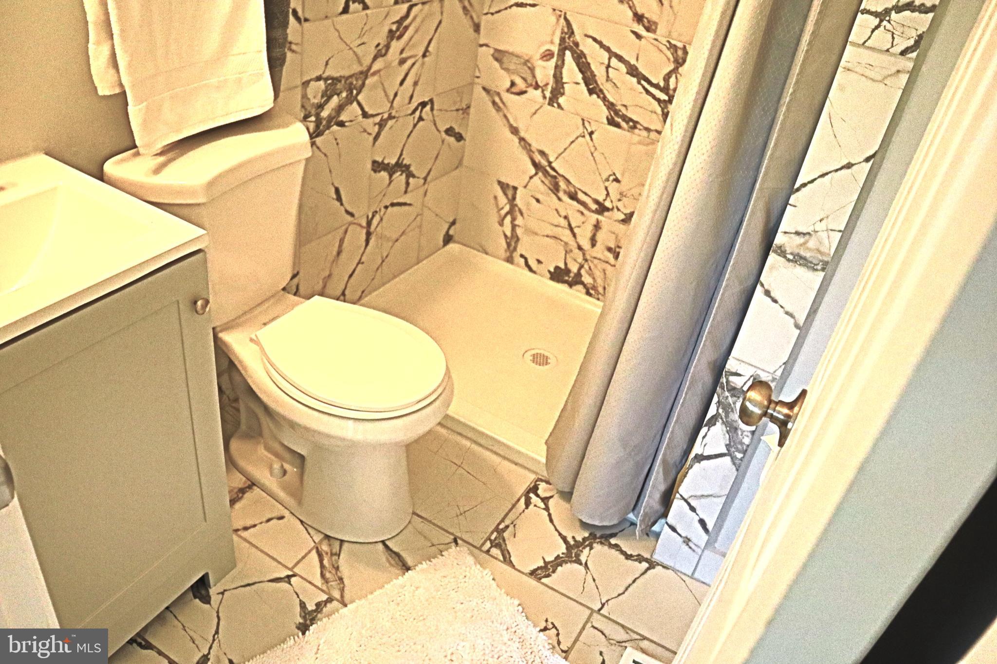 HILLCREST ORCHARDS - Residential