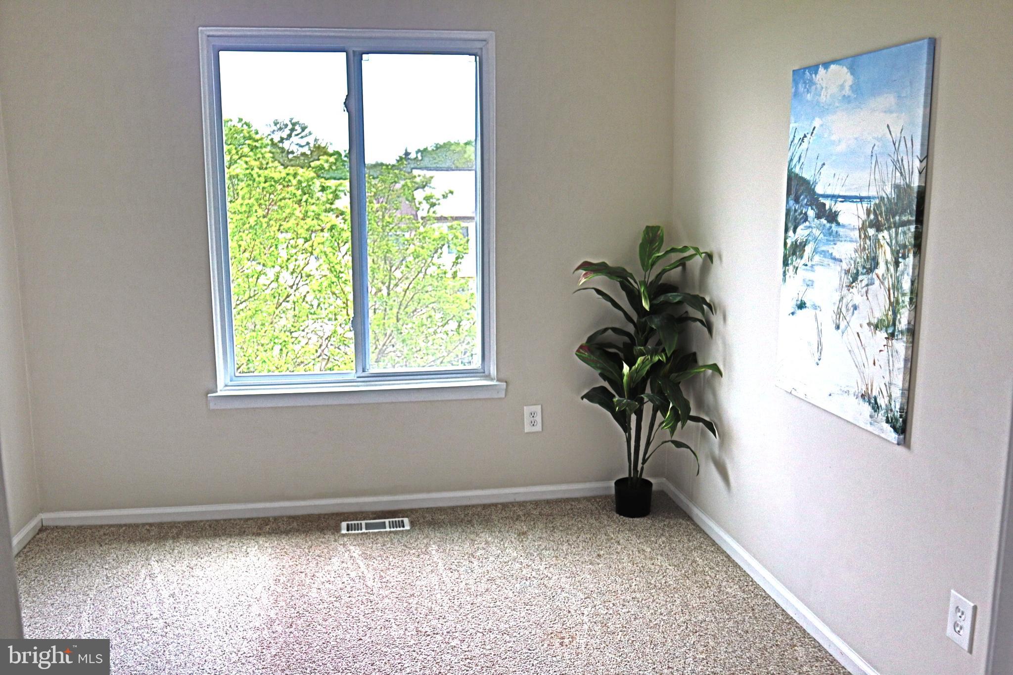 HILLCREST ORCHARDS - Residential