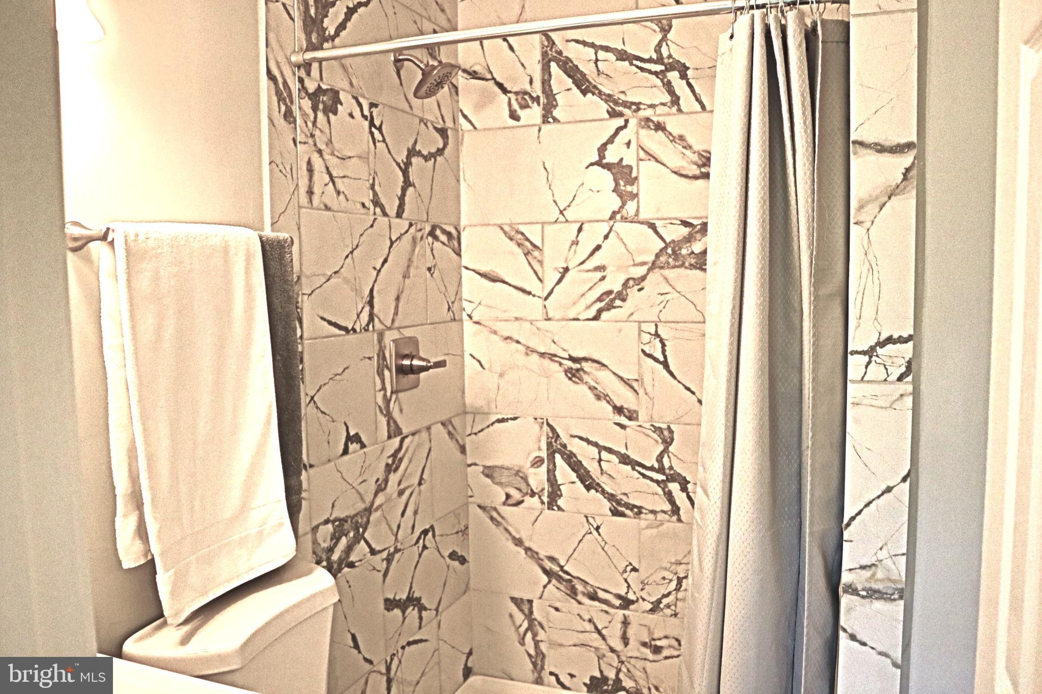 HILLCREST ORCHARDS - Residential