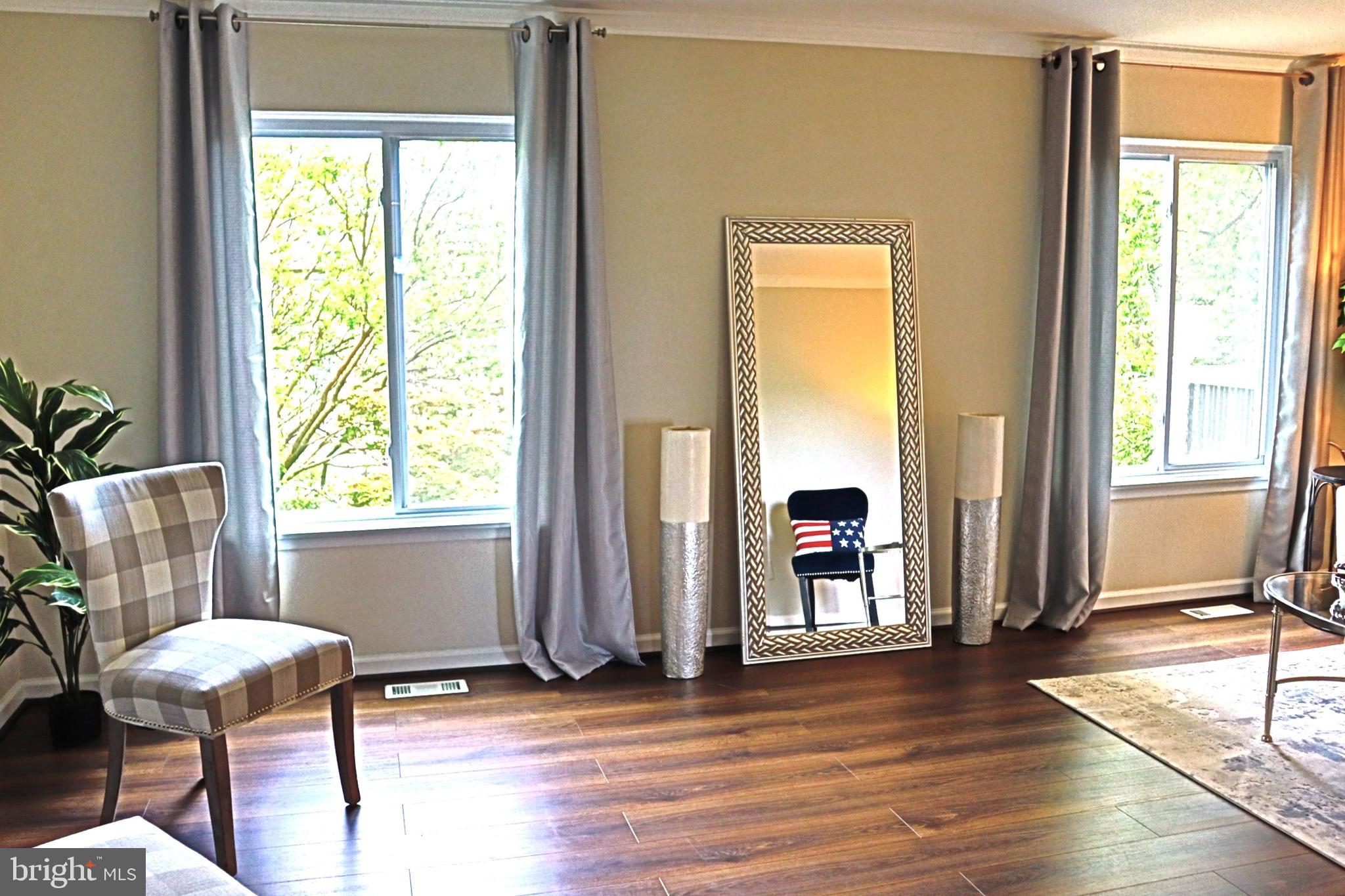 HILLCREST ORCHARDS - Residential